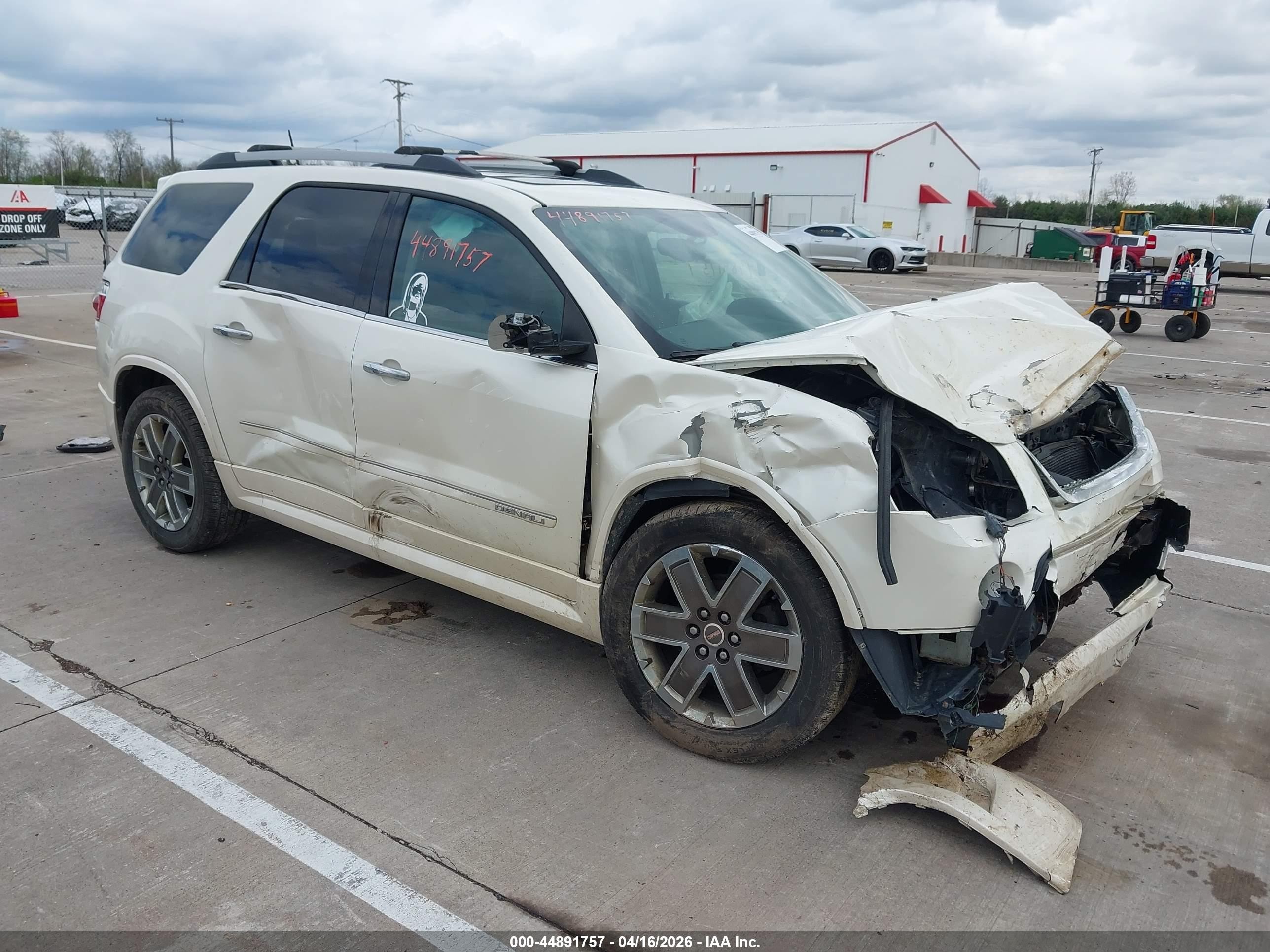 2012 GMC Acadia Denali, VIN 1GKKVTEDXCJ231868 — Front end