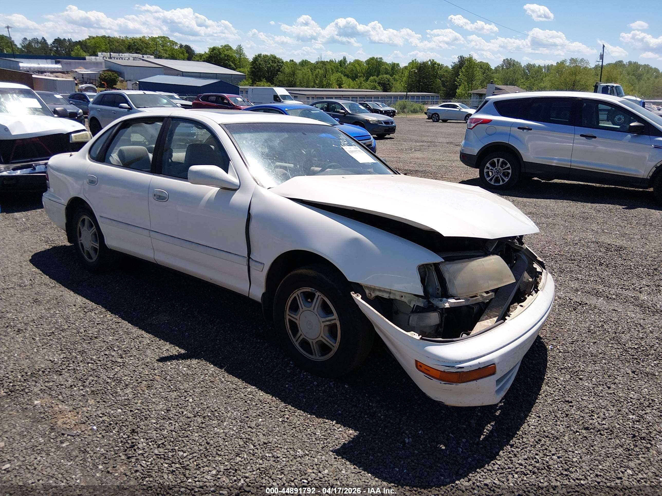 1996 Toyota Avalon XL, VIN 4T1BF12B5TU129940 — All over