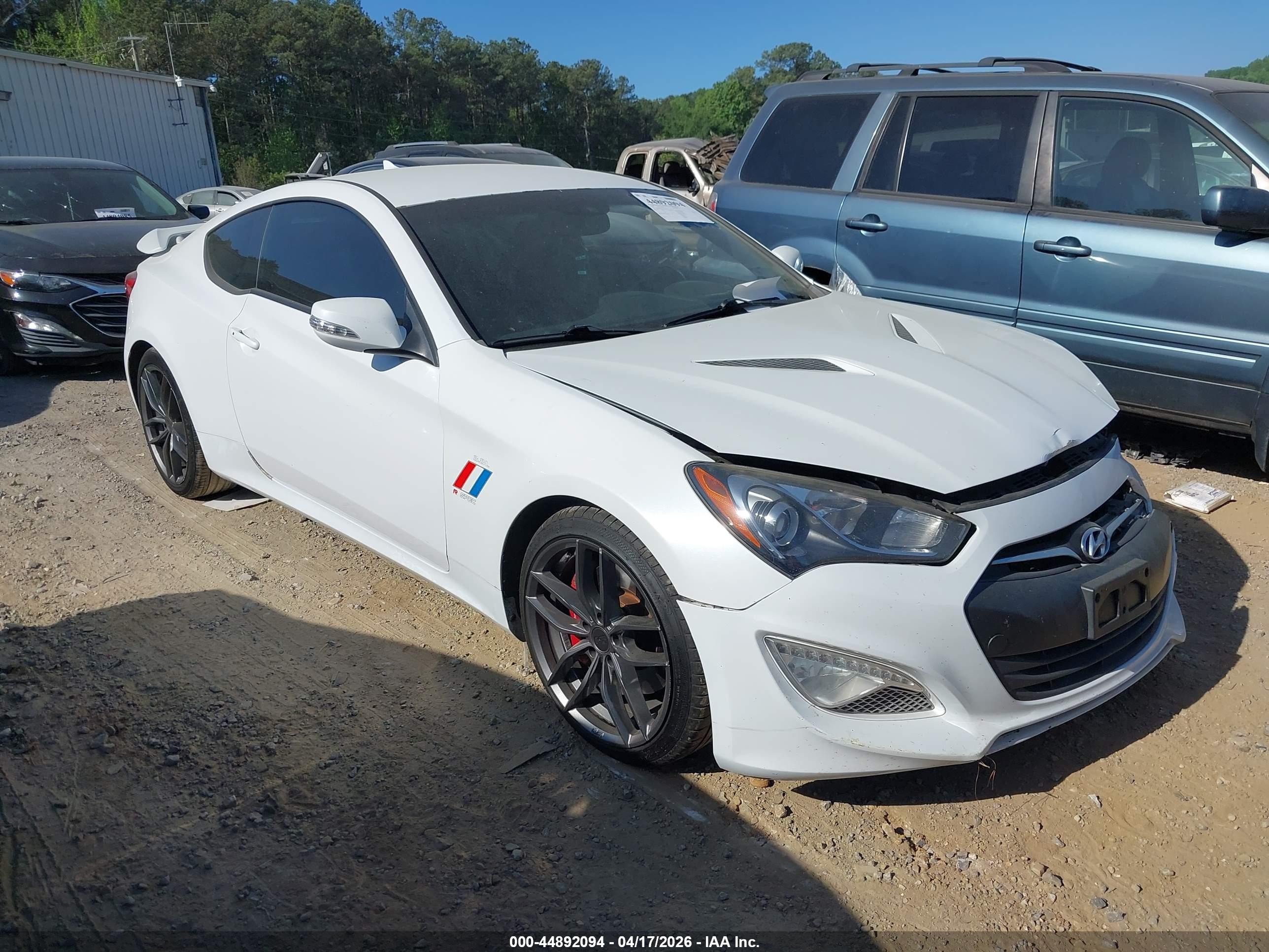 2015 Hyundai Genesis Coupe Ultimate, VIN KMHHU6KJXFU124774 — Front end