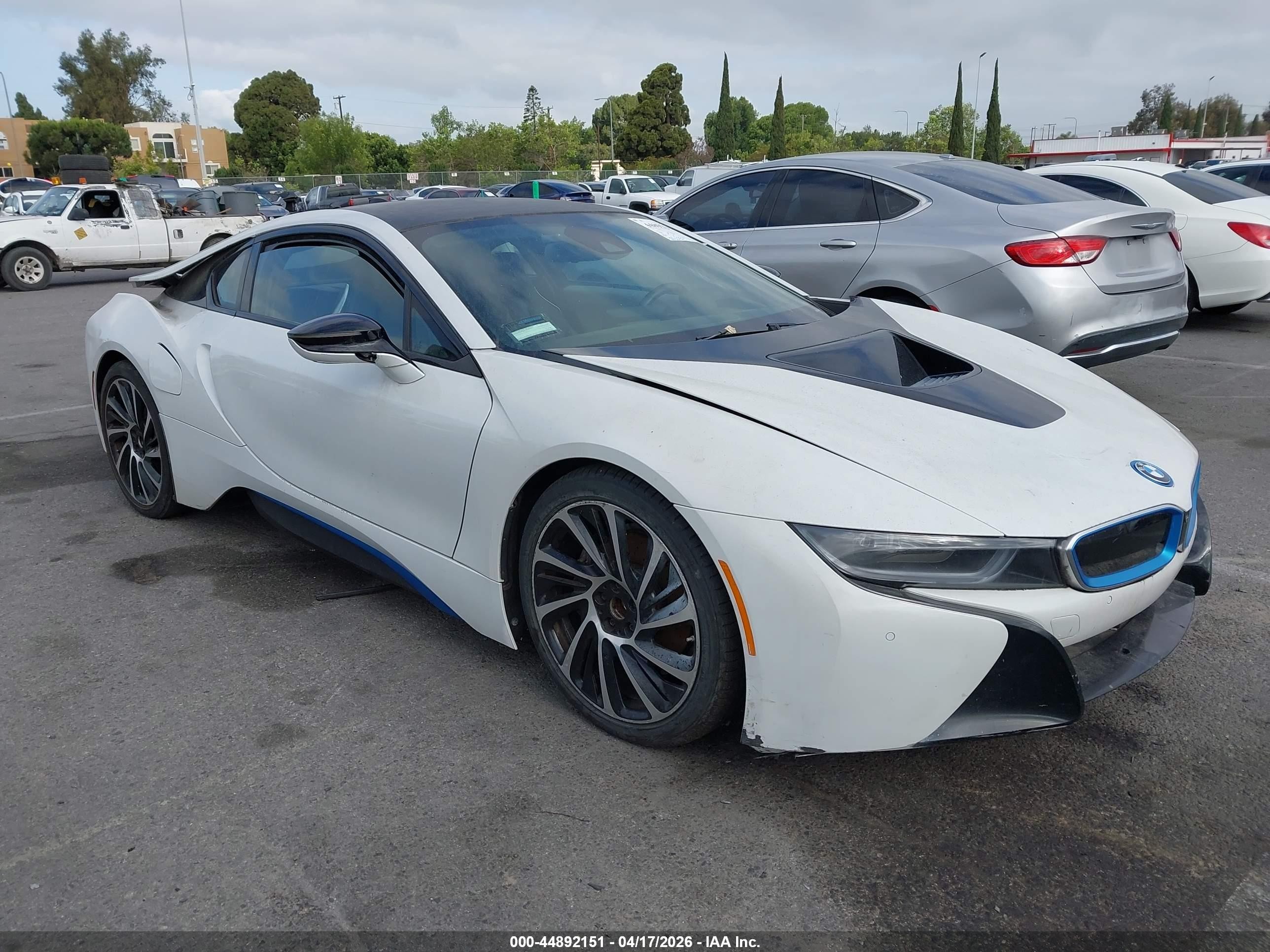 2014 BMW i8, VIN WBY2Z2C52EVX64376 — Обычный износ