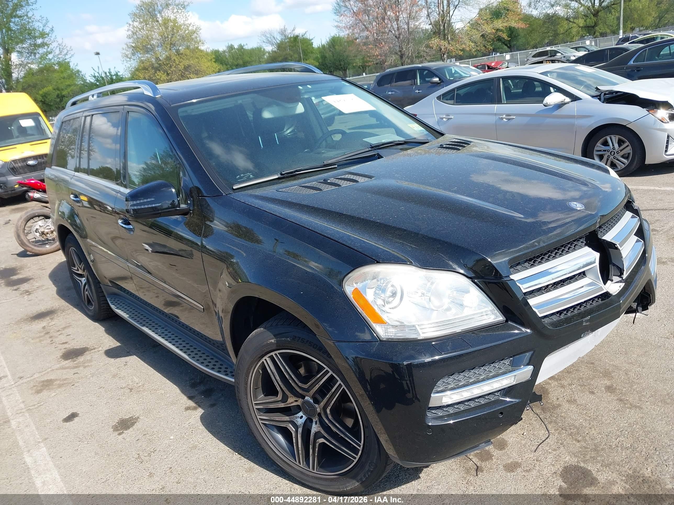 2012 Mercedes-Benz GL 450, VIN 4JGBF7BE1CA802849 — Front end