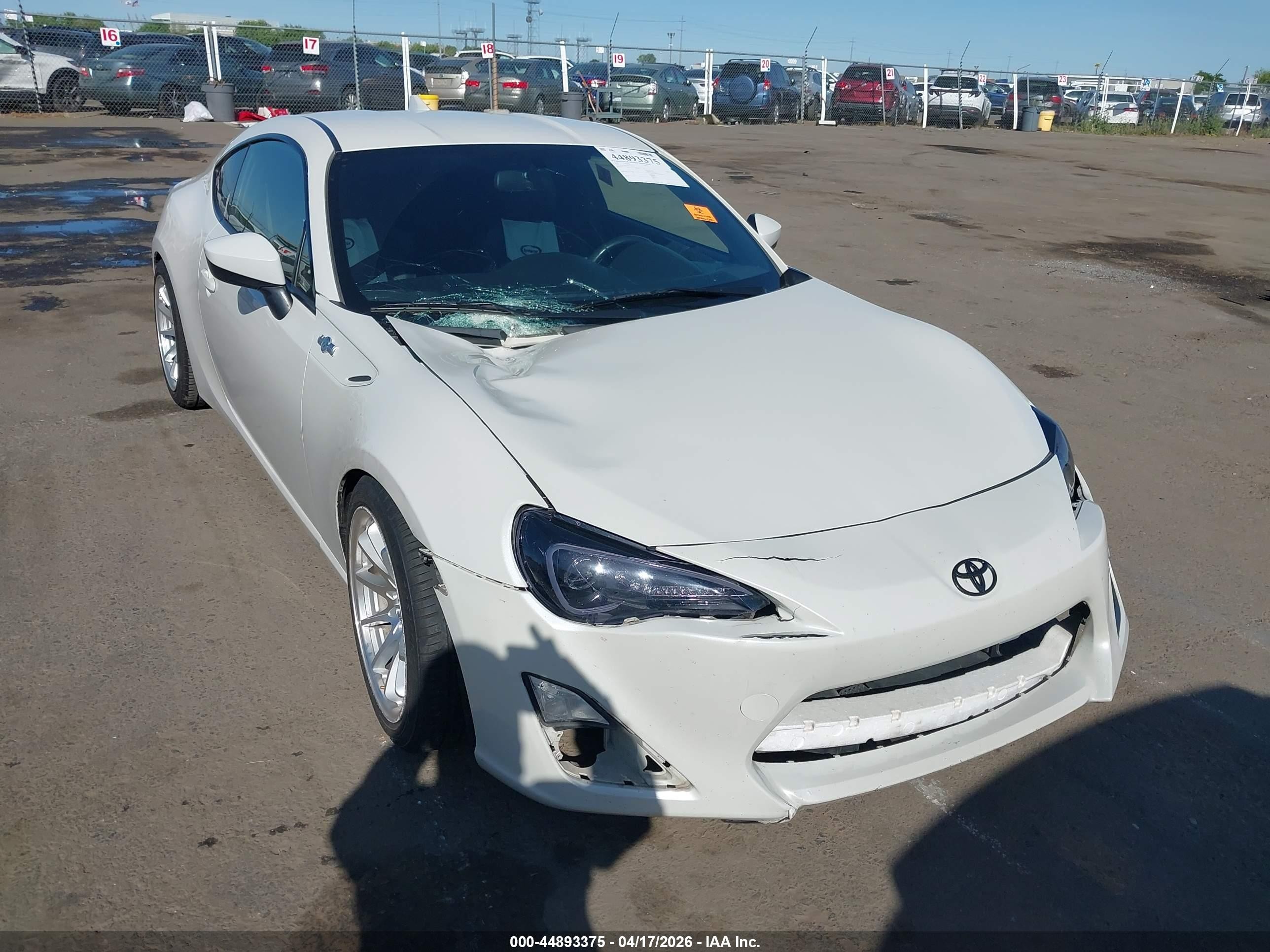 2016 Scion FR-S, VIN JF1ZNAA13G9705537 — Front end