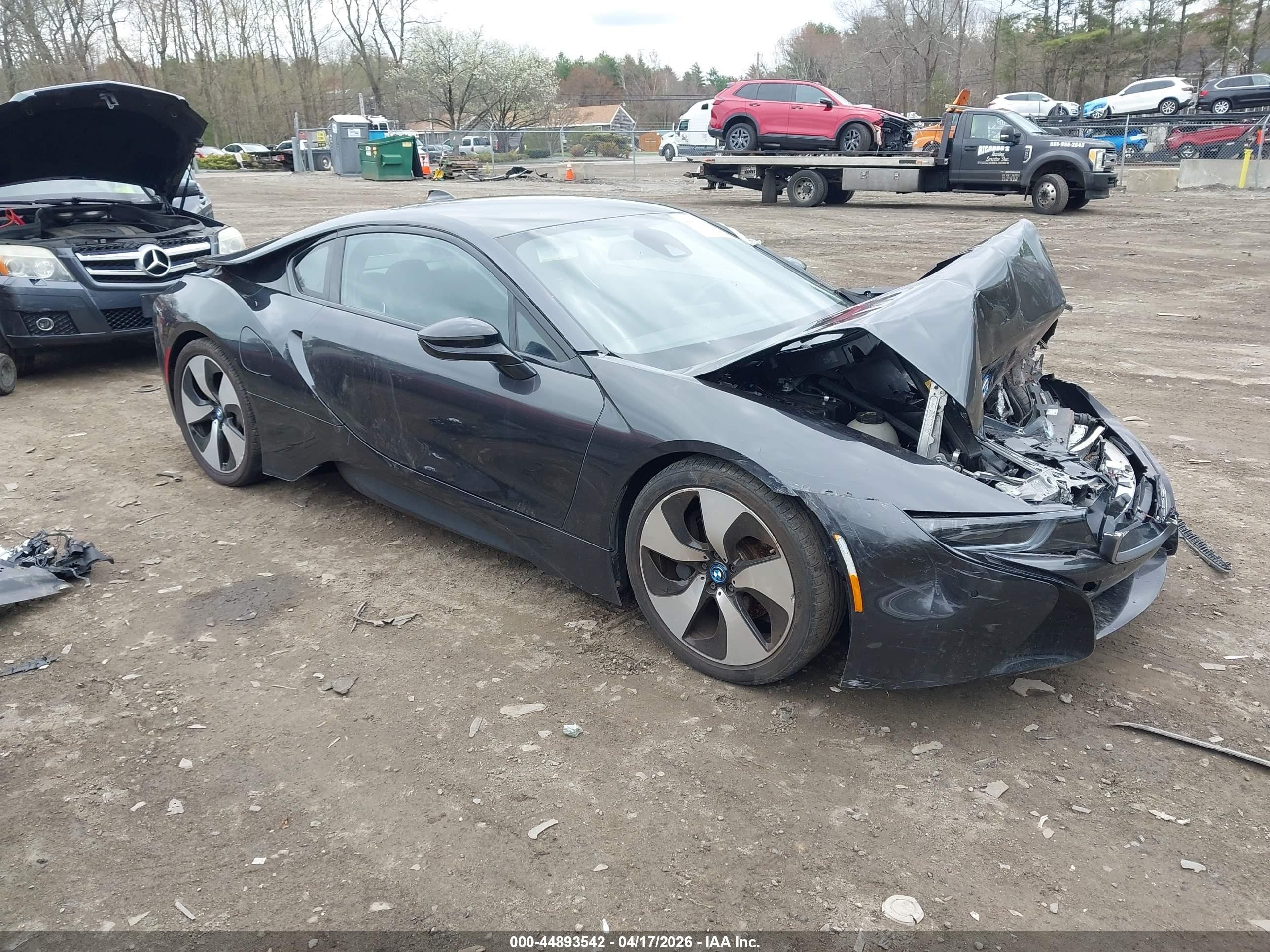 2015 BMW i8, VIN WBY2Z2C54FV391830 — Front end
