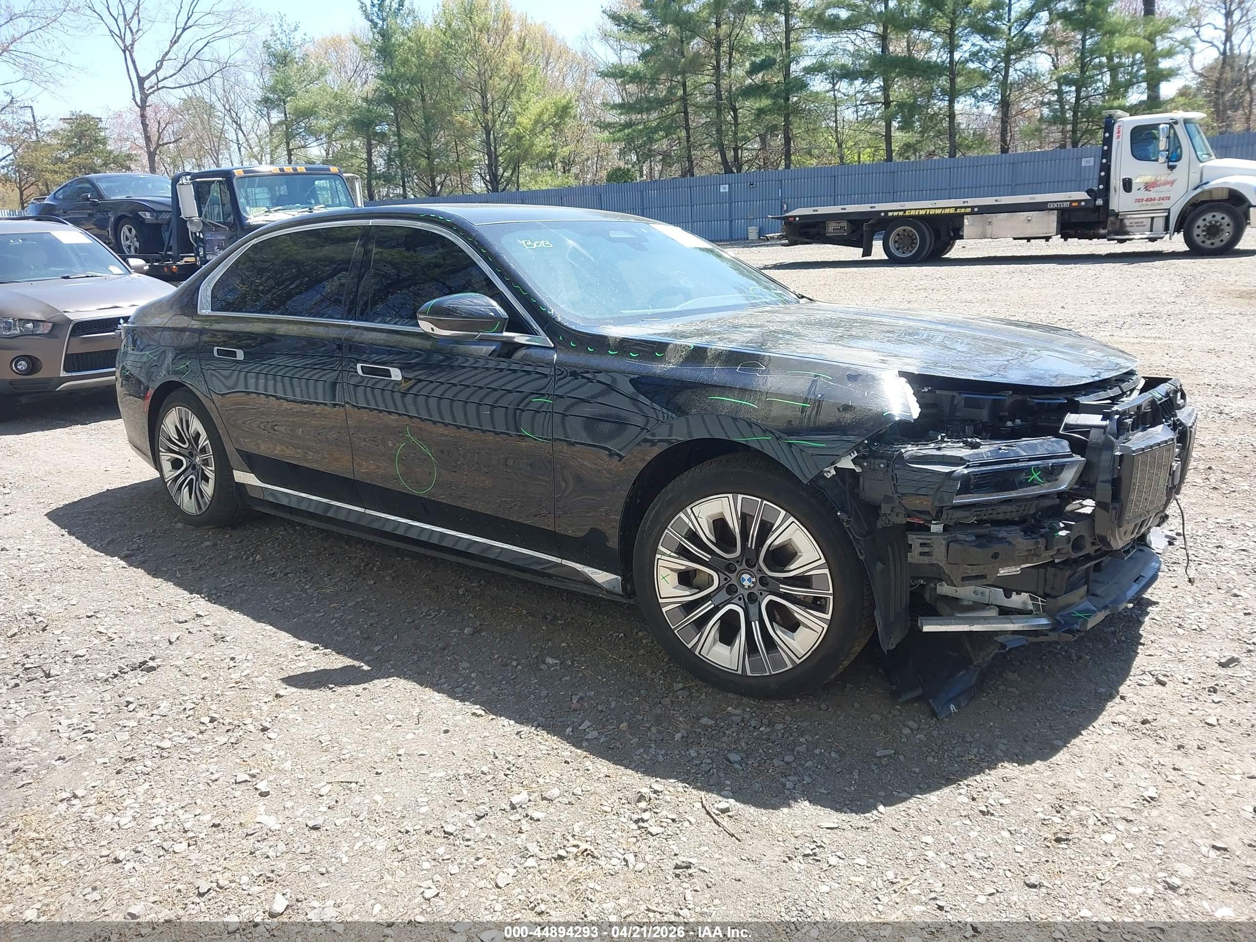 2024 BMW i7 xDrive60, VIN WBY53EJ04RCP61651 — Front end