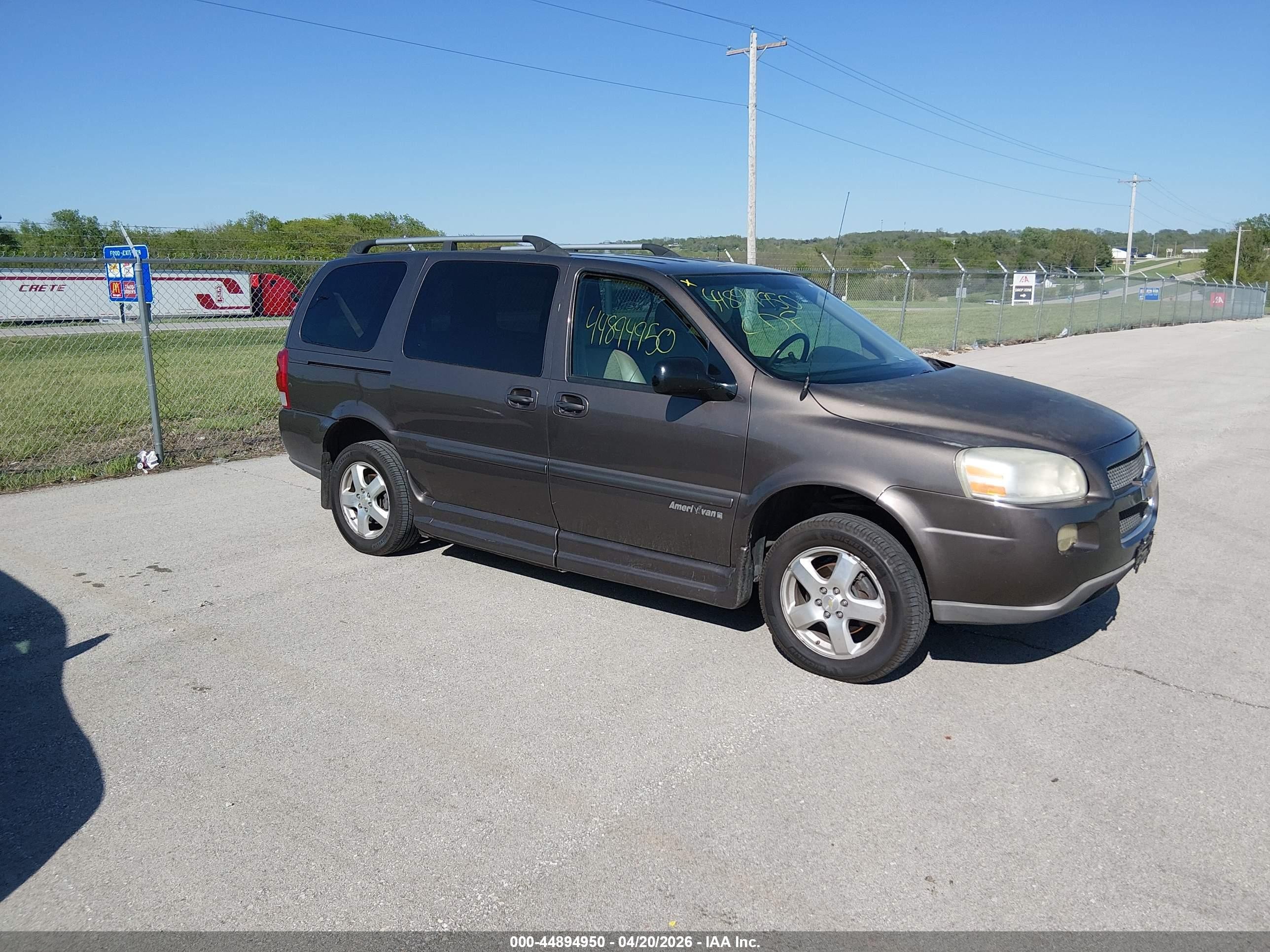 2008 Chevrolet Uplander 1LT, VIN 1GNDV33148D203963 — Normal wear