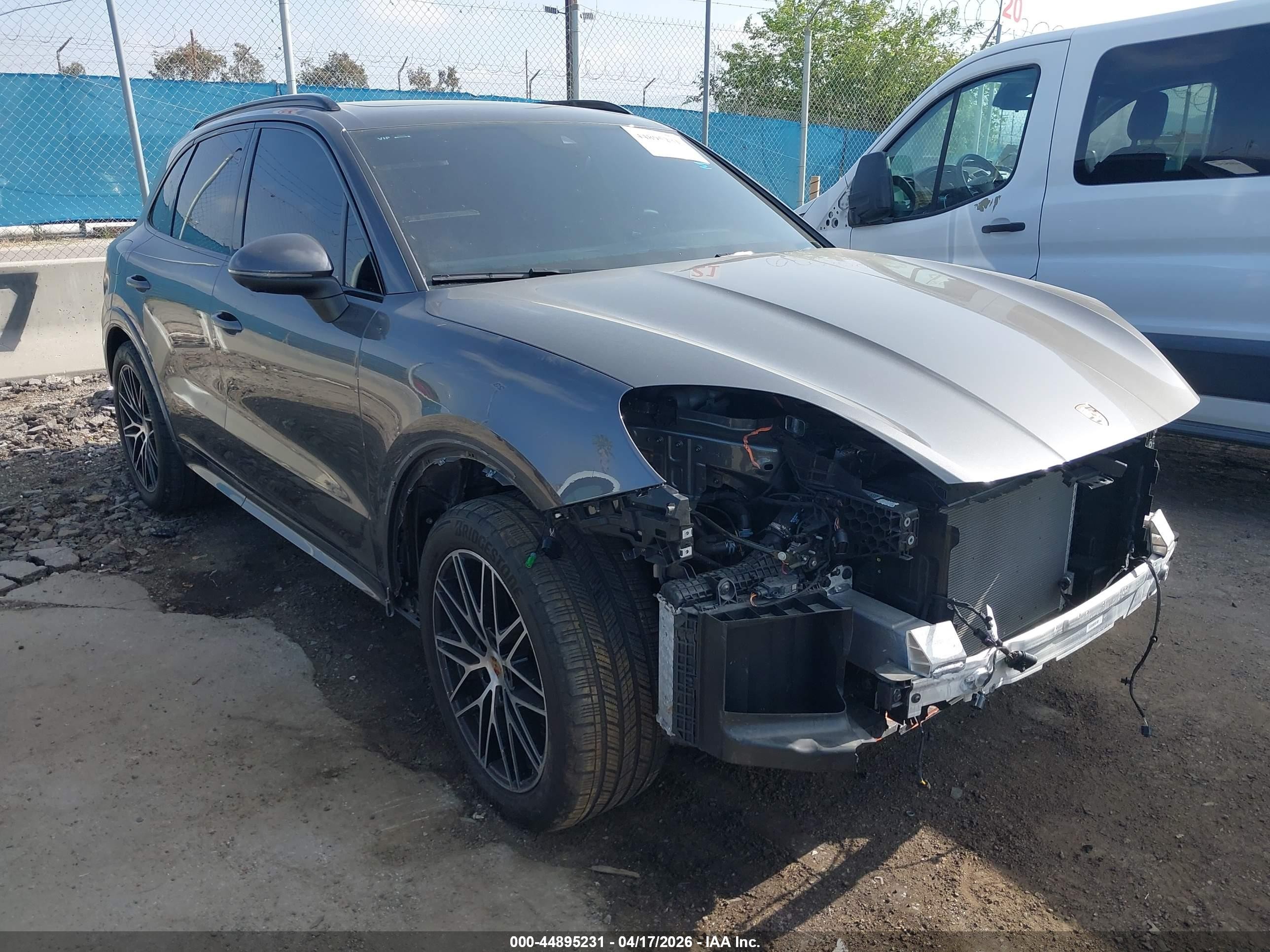 2025 Porsche Cayenne, VIN WP1AA2AY3SDA02644 — Front end