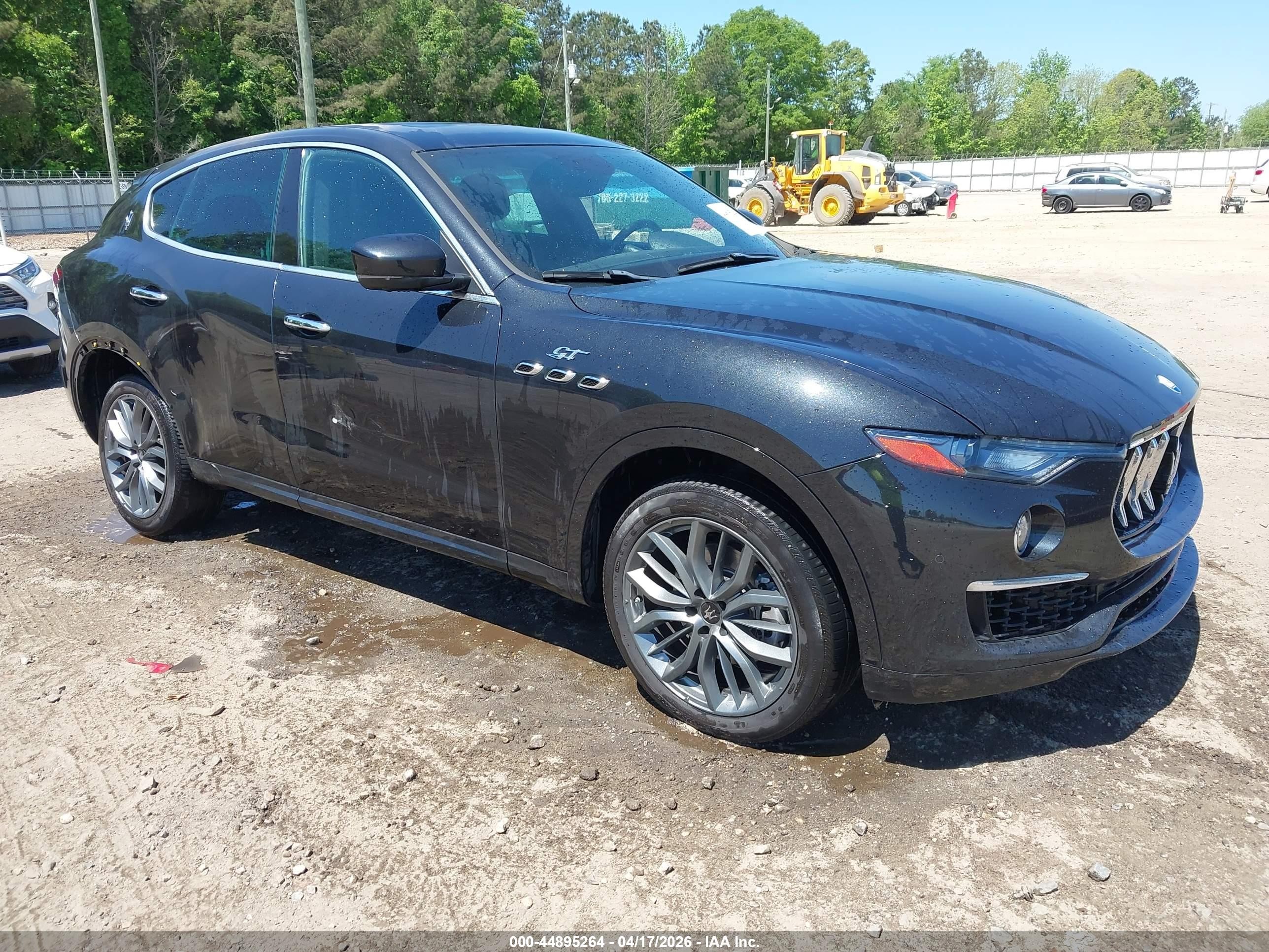 2022 Maserati Levante GT, VIN ZN661XUA6NX388724 — Side