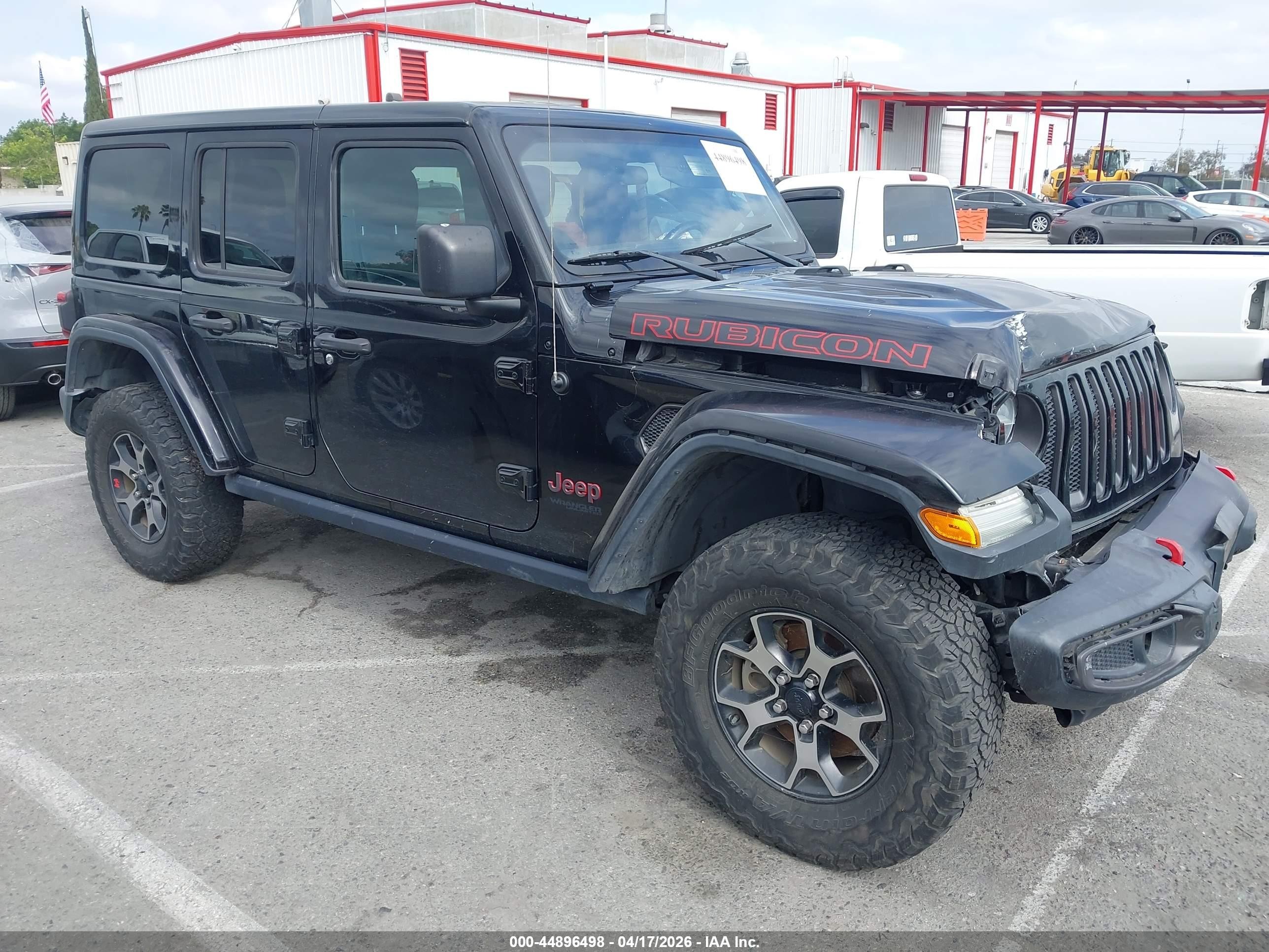 2018 Jeep Wrangler Unlimited Rubicon, VIN 1C4HJXFG3JW219868 — Front end