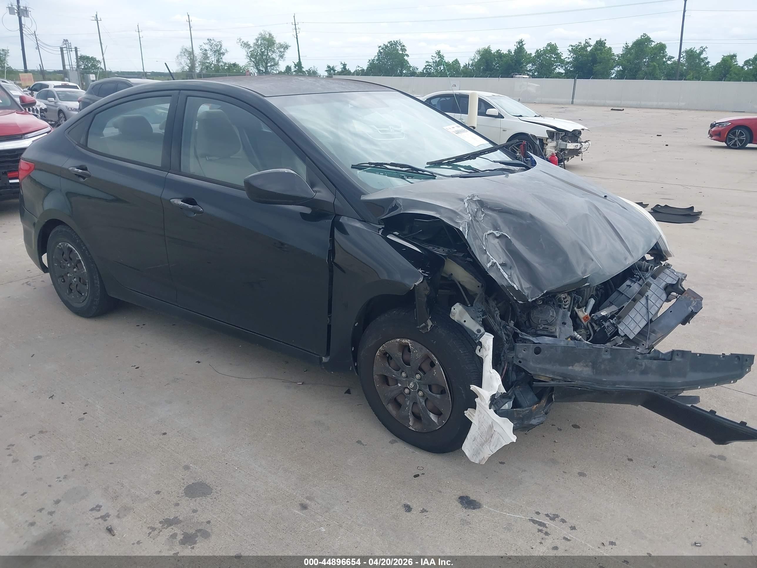 2016 Hyundai Accent SE, VIN KMHCT4AE6GU006292 — Auction photo 1 of 5