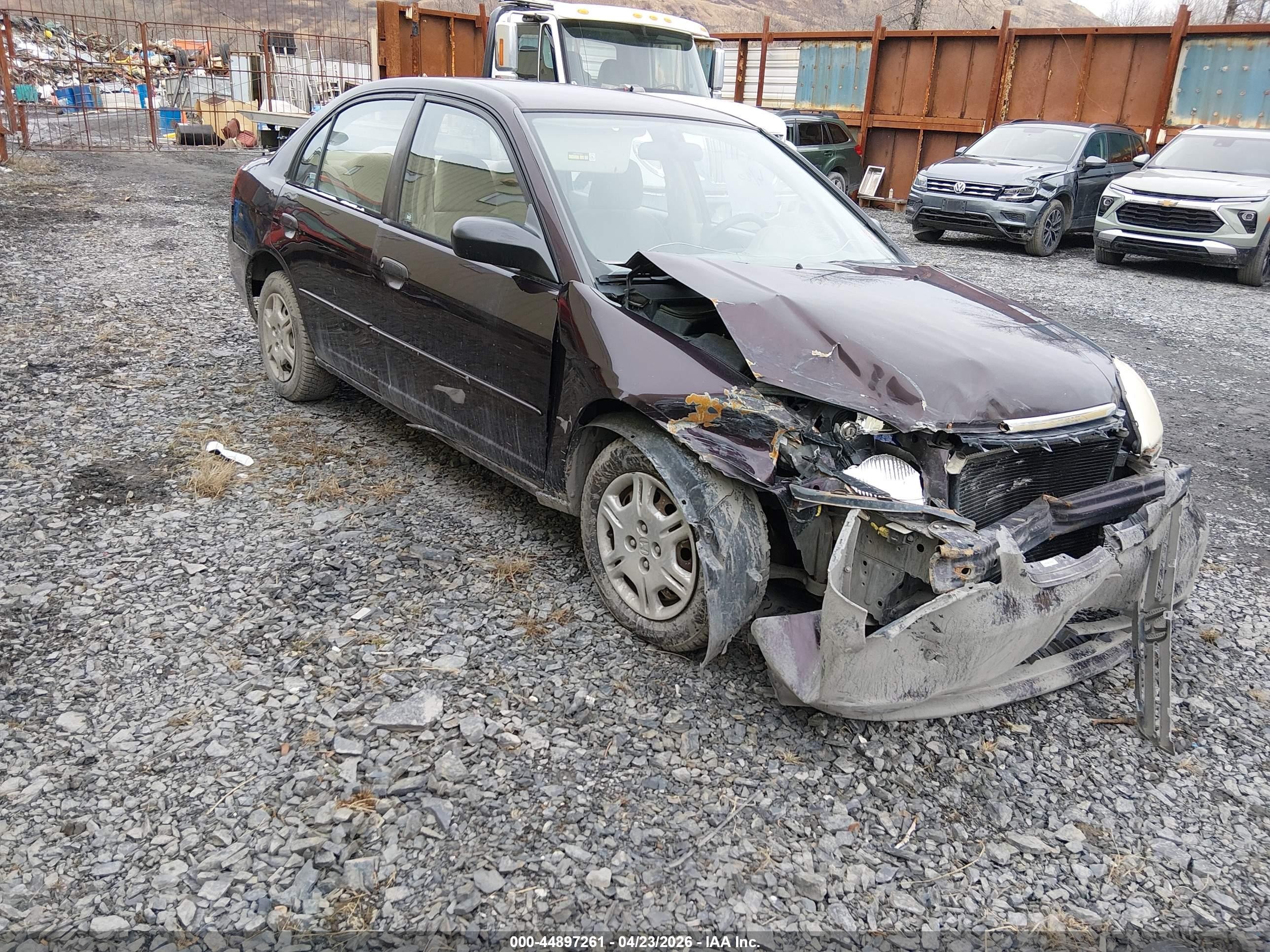 2001 Honda Civic LX, VIN 1HGES16571L028131 — Перед