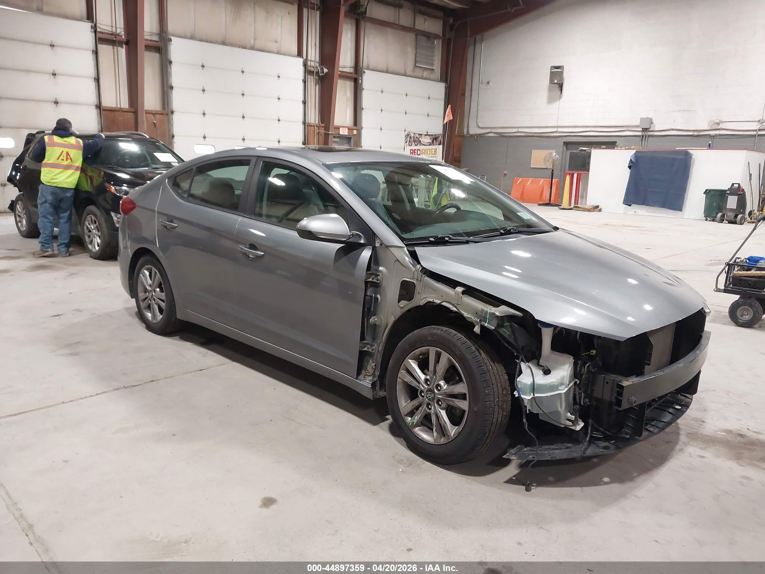 2018 Hyundai Elantra Limited, VIN KMHD84LF5JU567098 — Front end