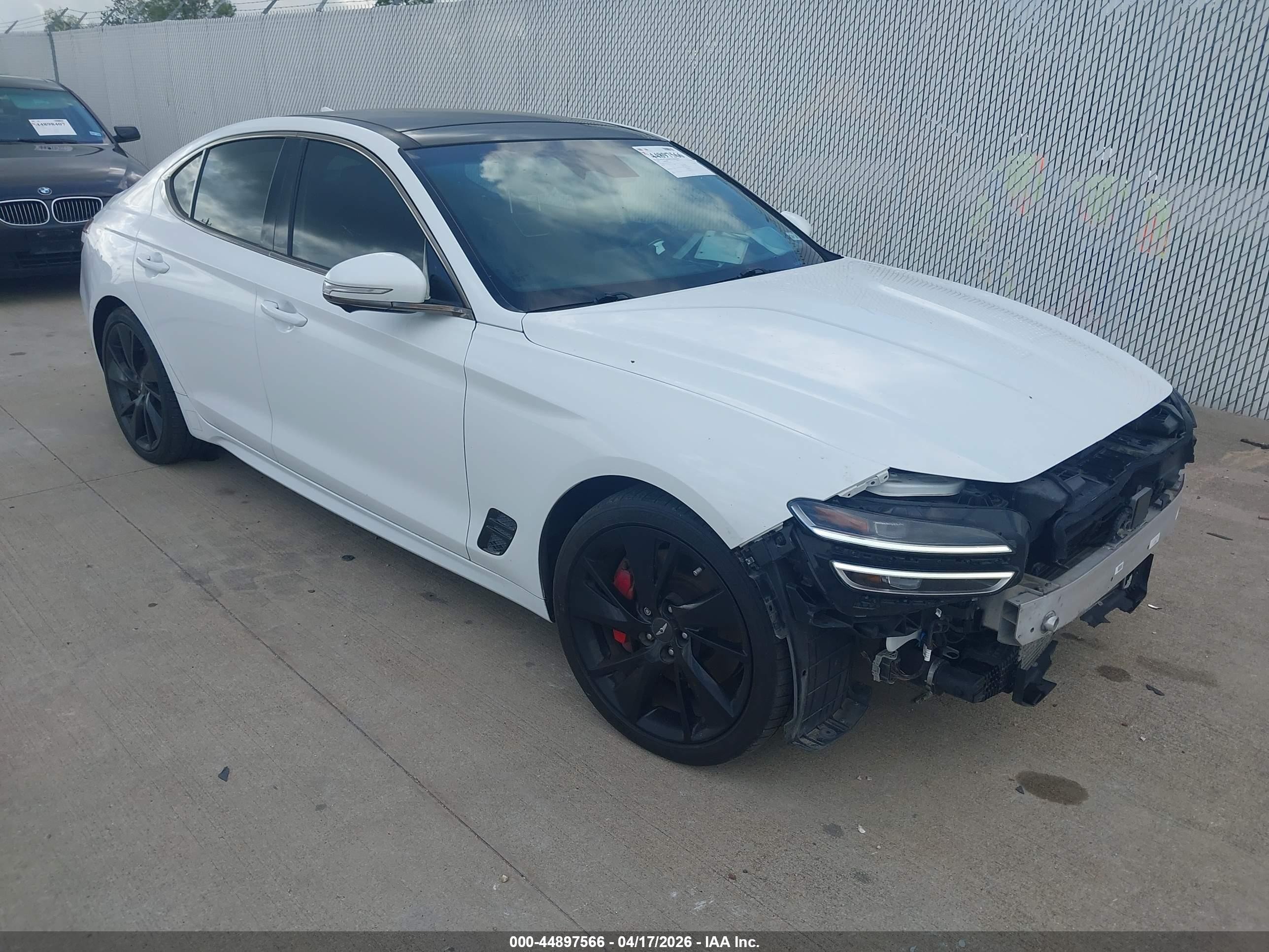 2022 Genesis G70 3.3T, VIN KMTG54TE3NU096822 — Front end