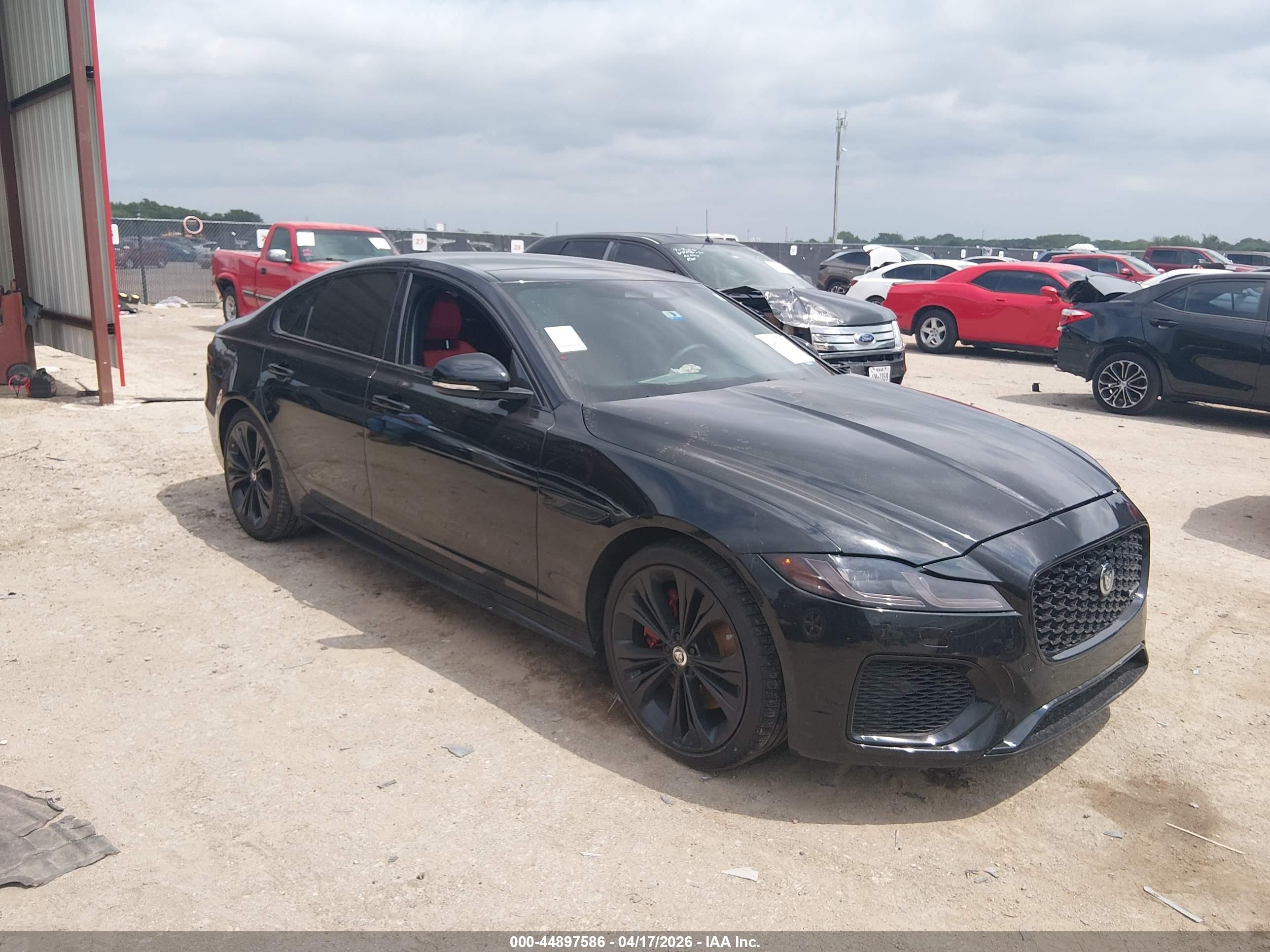 2024 Jaguar XF R-Dynamic SE, VIN SAJBL4GXXRCY94192 — Front end