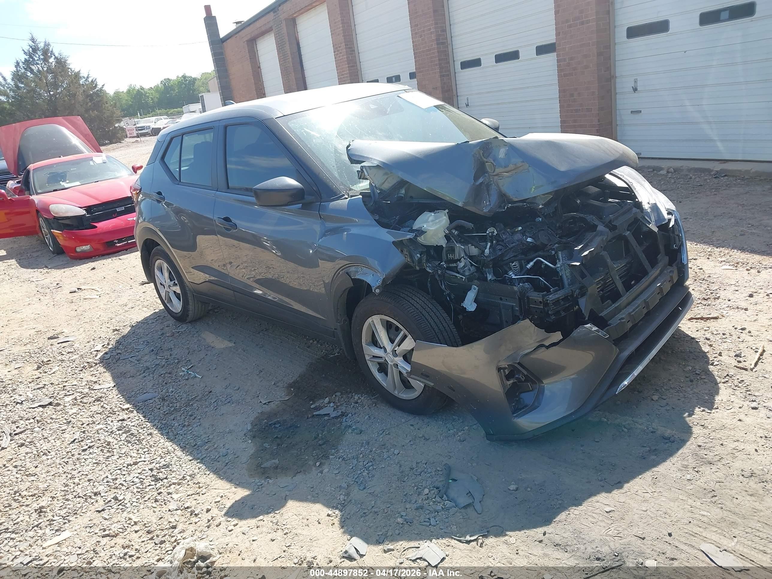 2025 Nissan Kicks Play S, VIN 3N1CP5BV7SL500440 — Front end