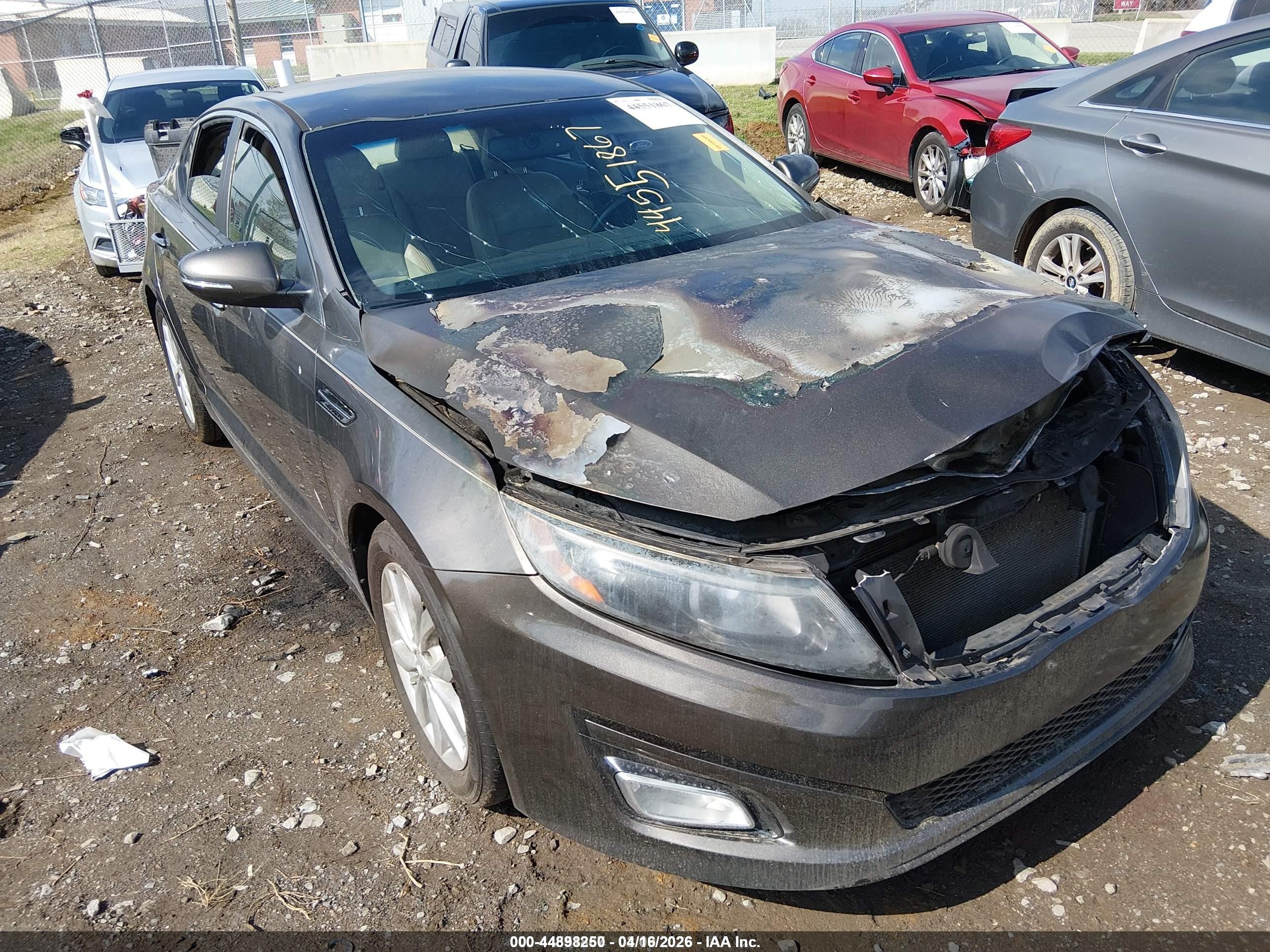2015 Kia Optima EX, VIN 5XXGN4A76FG404186 — Engine fire