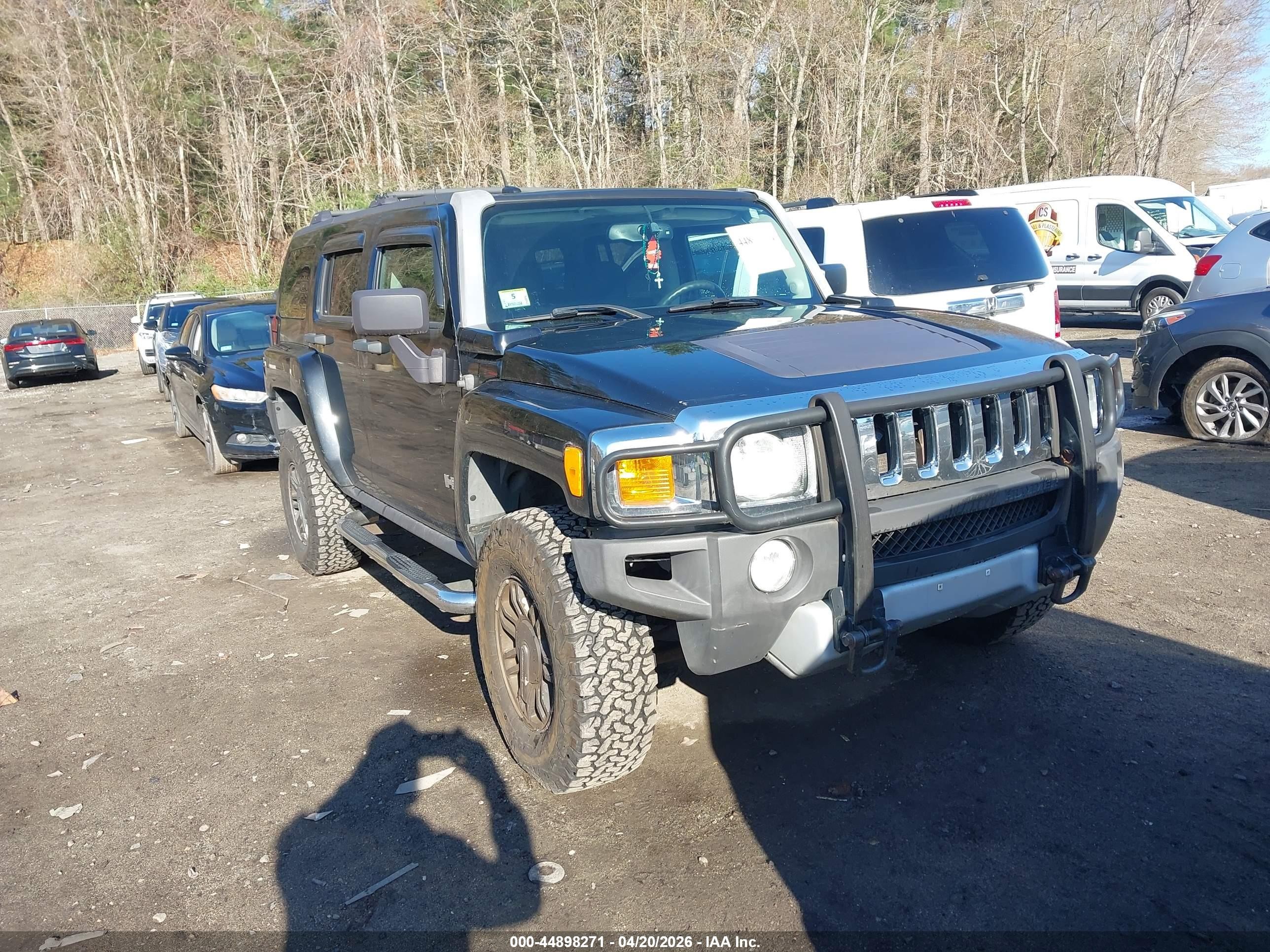 2008 Hummer H3 Luxury, VIN 5GTEN13E888159598 — Front end