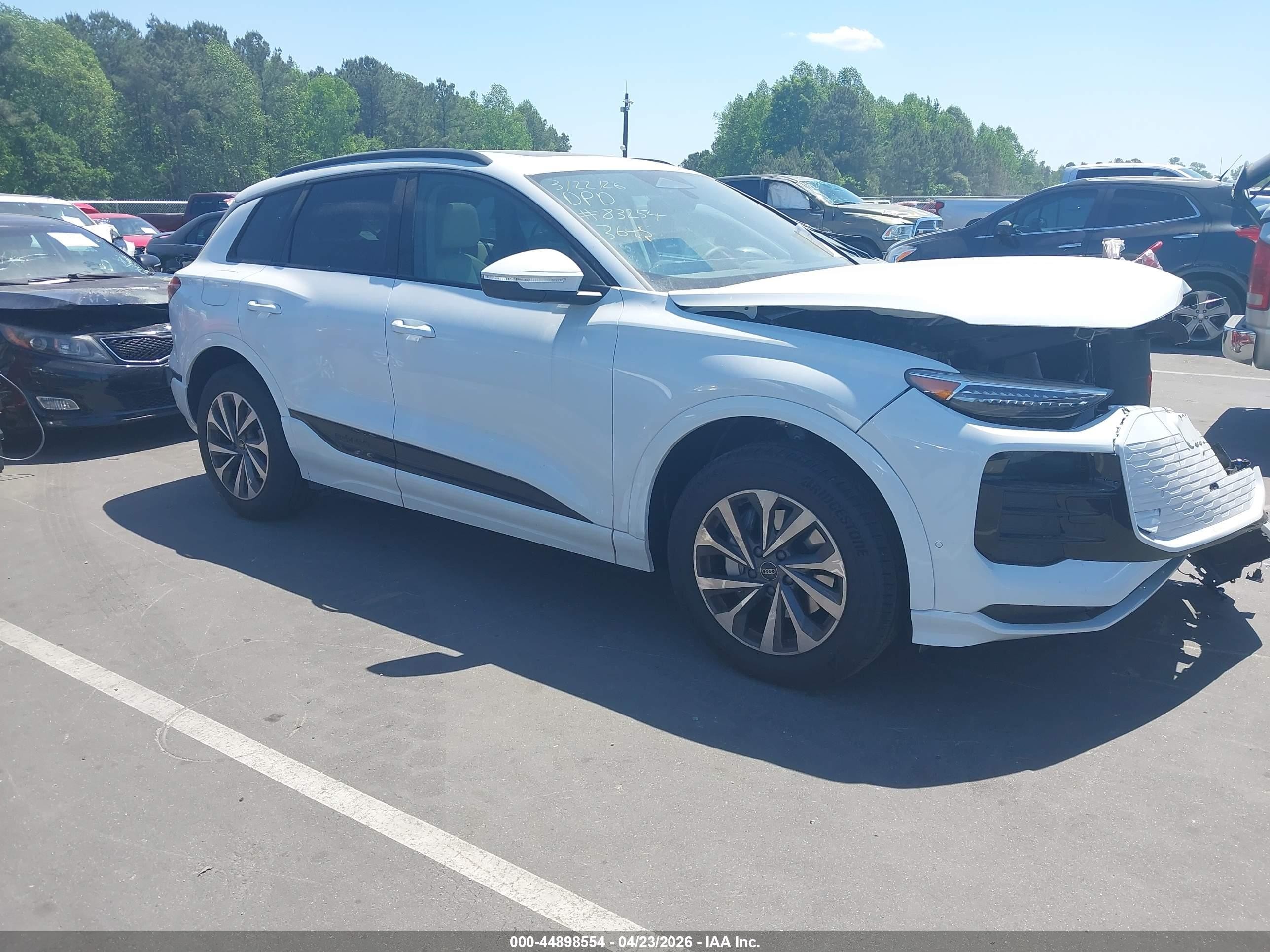2025 Audi Q6 e-tron Premium Plus, VIN WA124BGFXSA073645 — Front end
