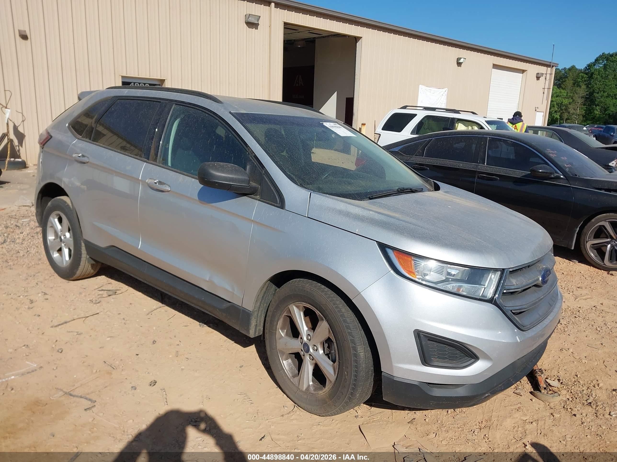 2017 Ford Edge SE, VIN 2FMPK3G99HBC14084 — Side