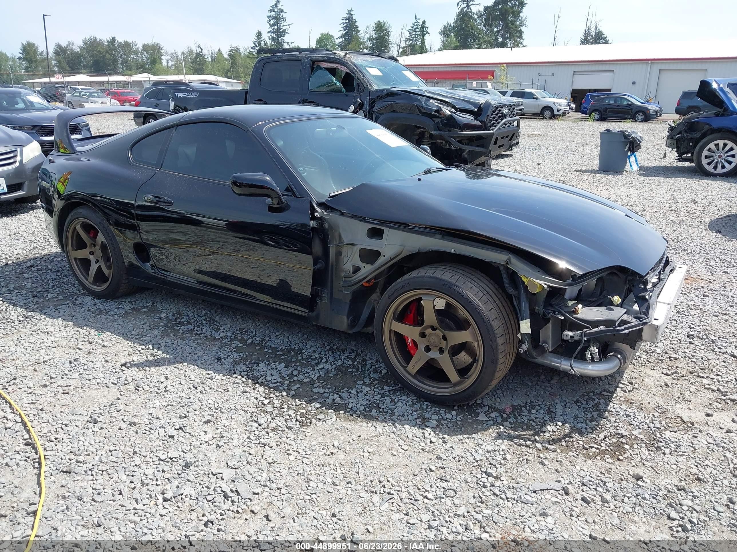 1995 Toyota Supra, VIN JT2JA82J6S0028676 — Front end