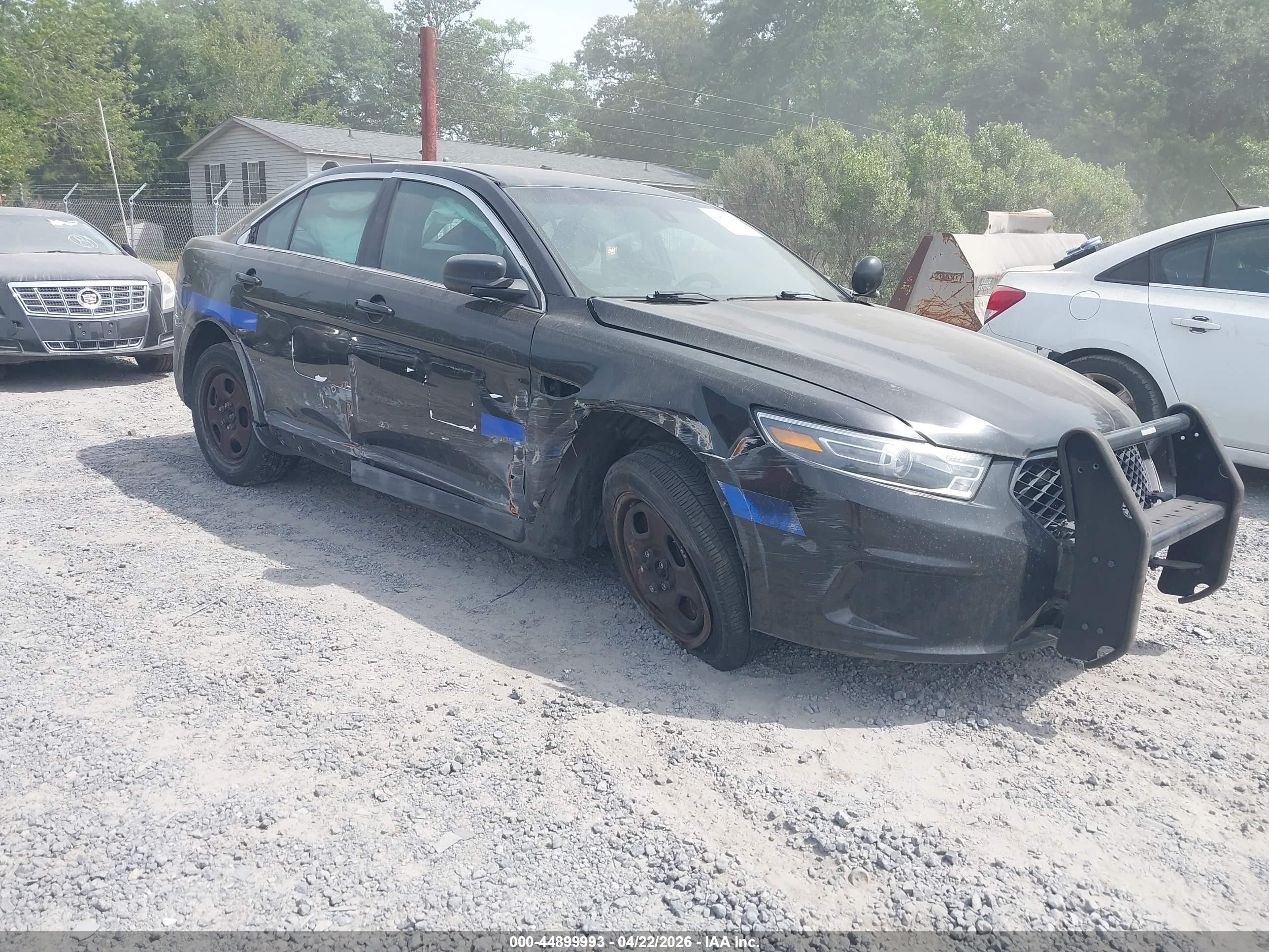 2016 Ford Police Interceptor, VIN 1FAHP2L84GG122671 — Front end