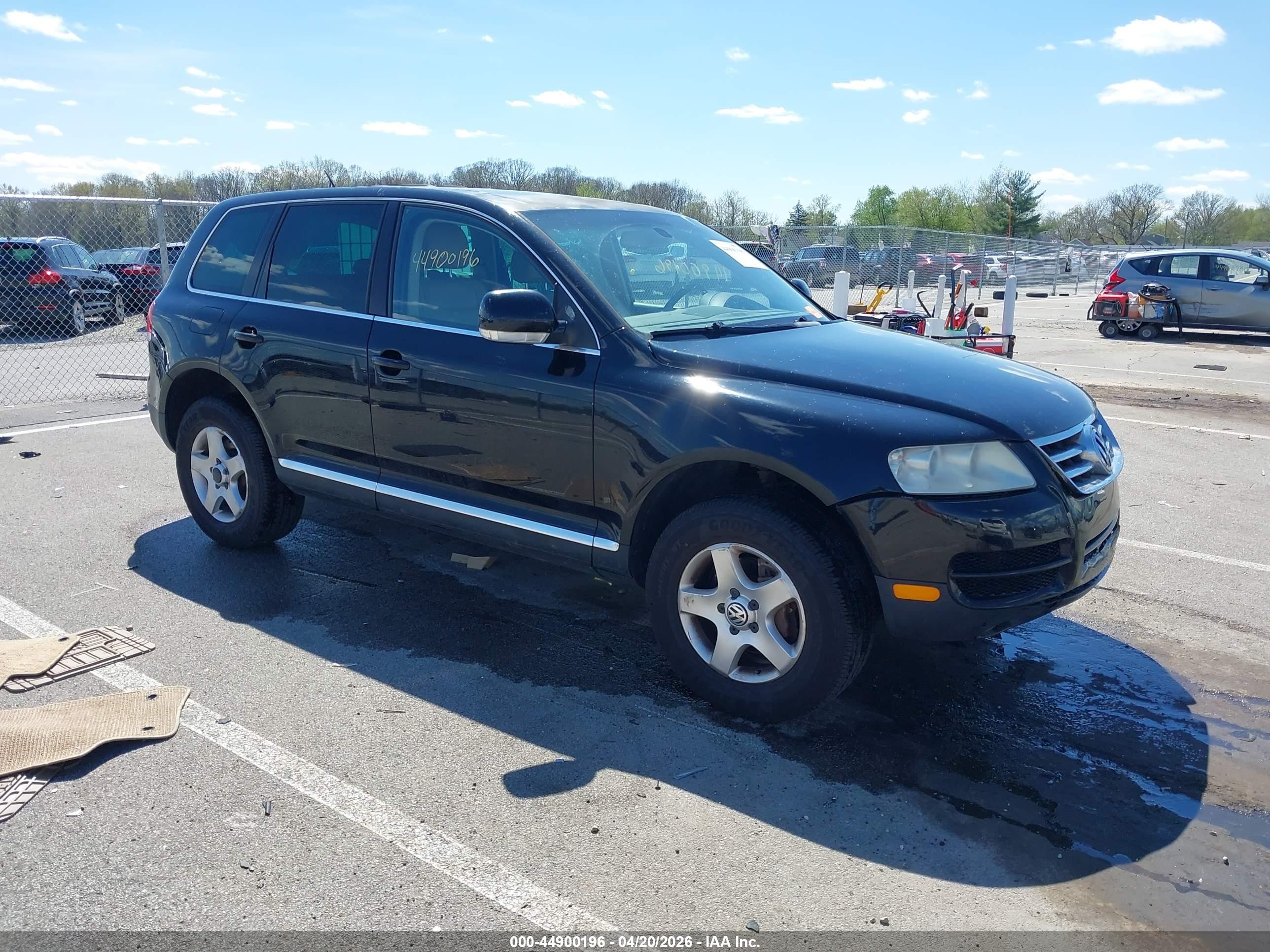 2006 Volkswagen Touareg 3.2L V6, VIN WVGZG77L26D006276 — Front end