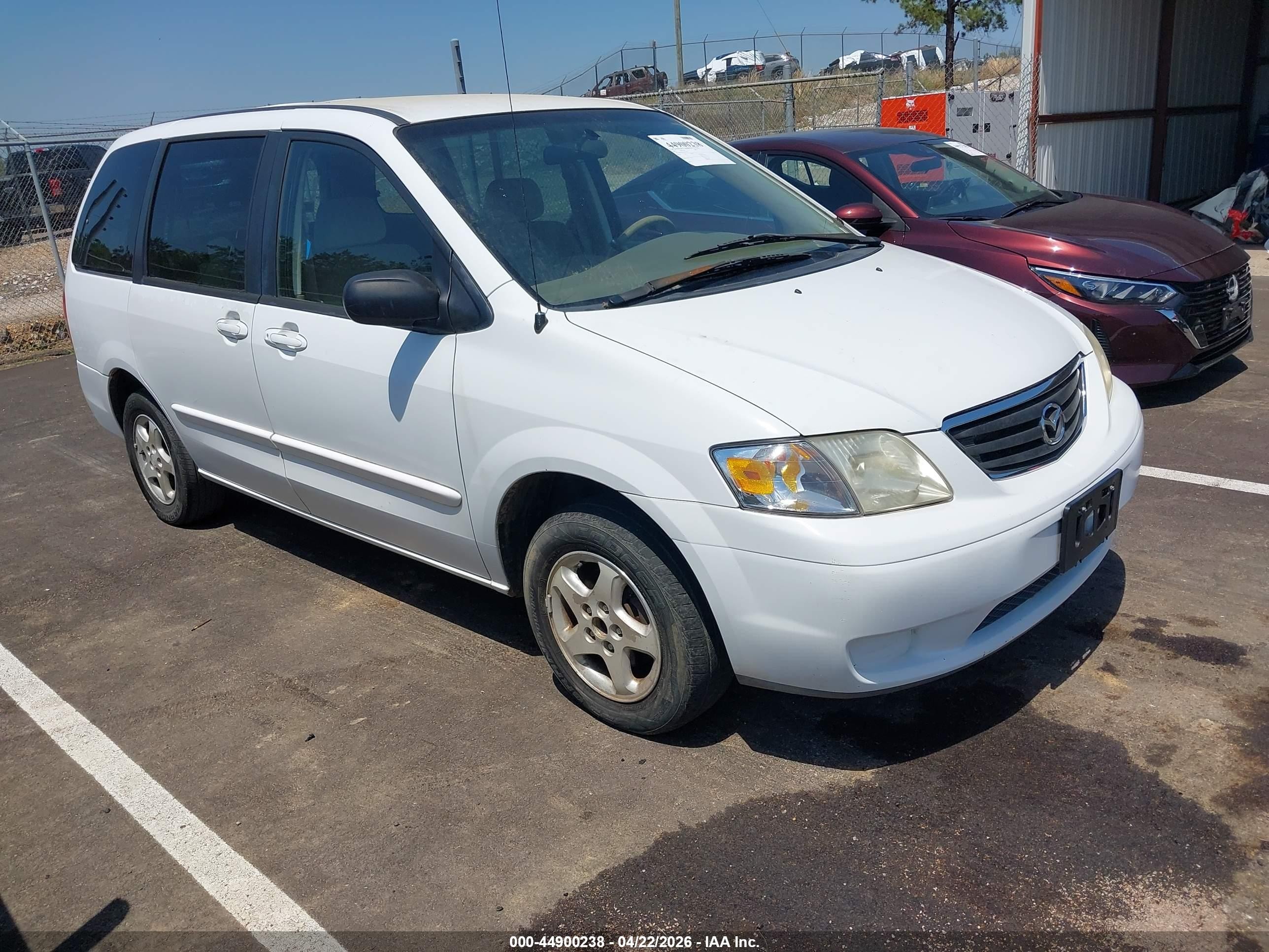 2001 Mazda MPV DX, VIN JM3LW28Y010199724 — Normal wear
