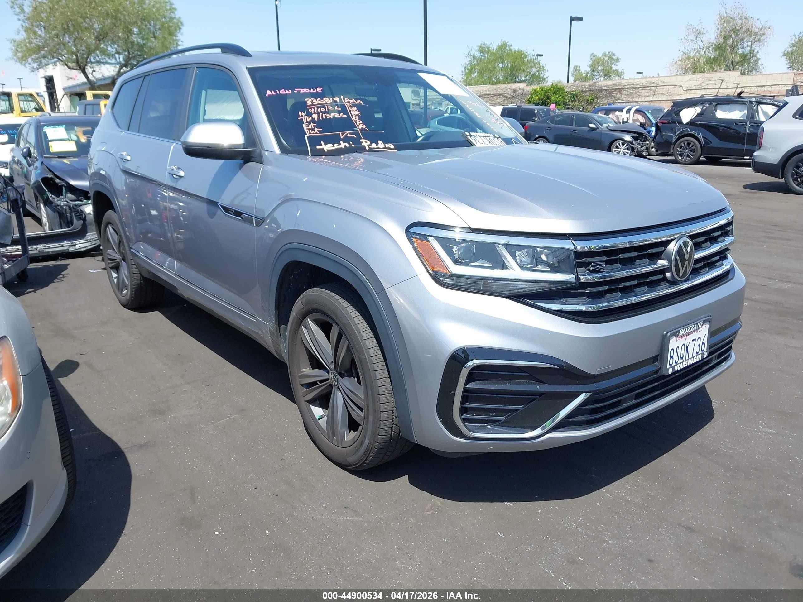 2021 Volkswagen Atlas SE, VIN 1V2PR2CAXMC506474 — Rear end