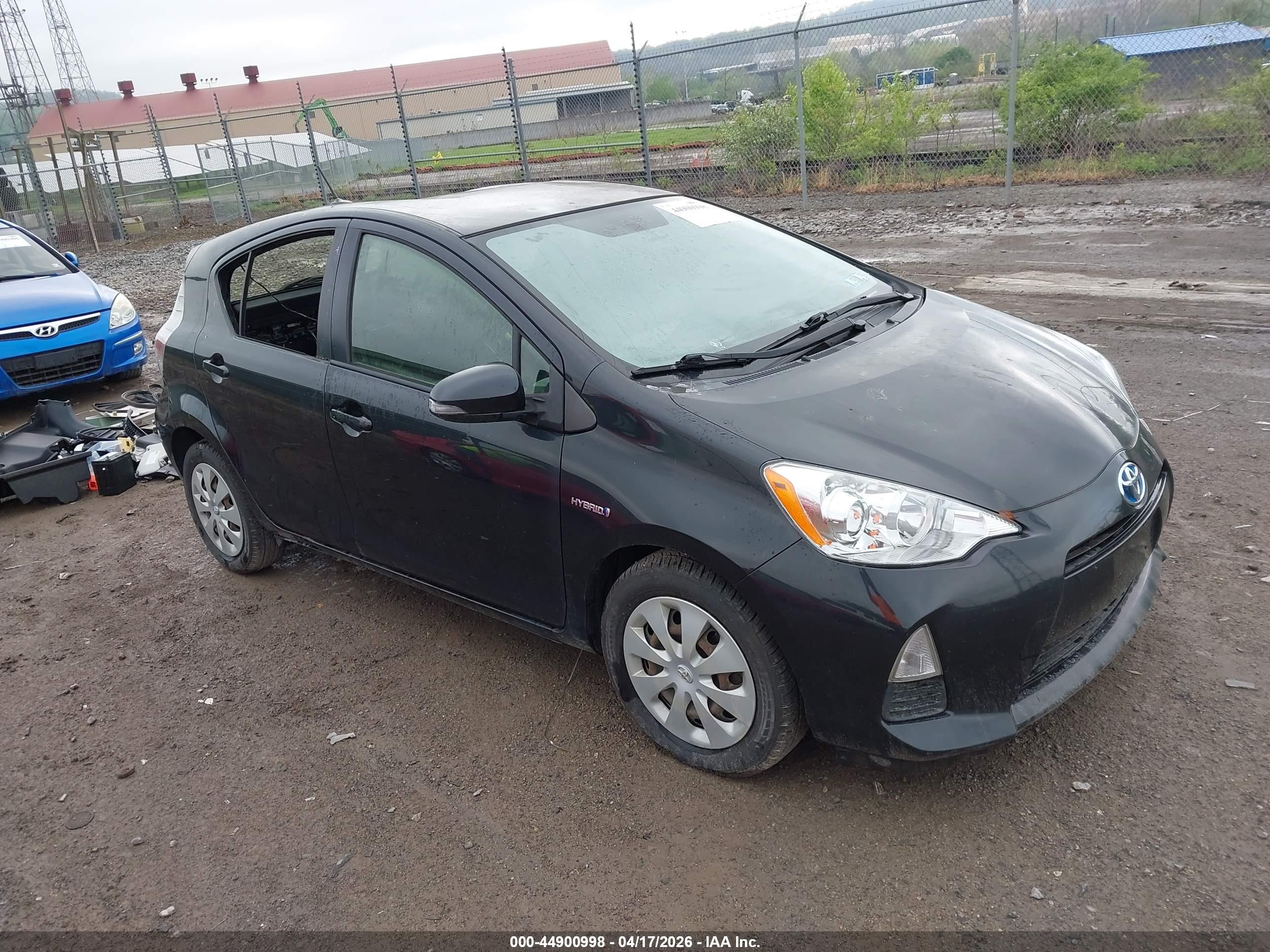 2012 Toyota Prius Two, VIN JTDKDTB36C1524130 — Normal wear