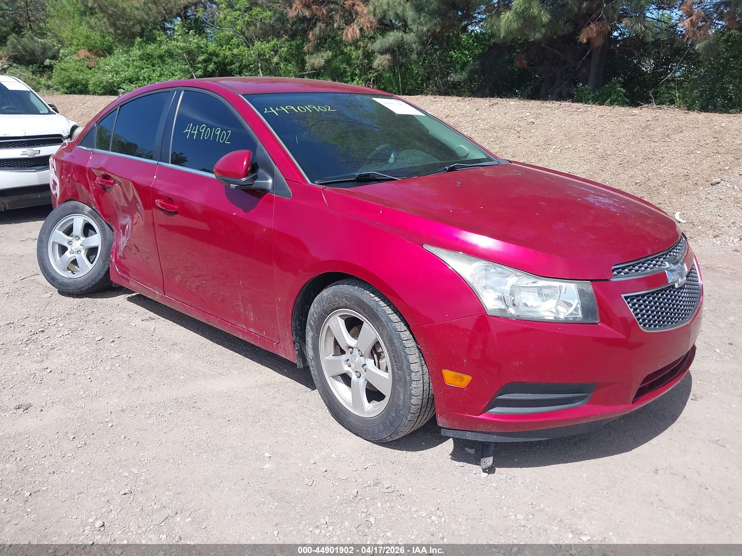 2014 Chevrolet Cruze 1LT, VIN 1G1PC5SB6E7402422 — Rear end