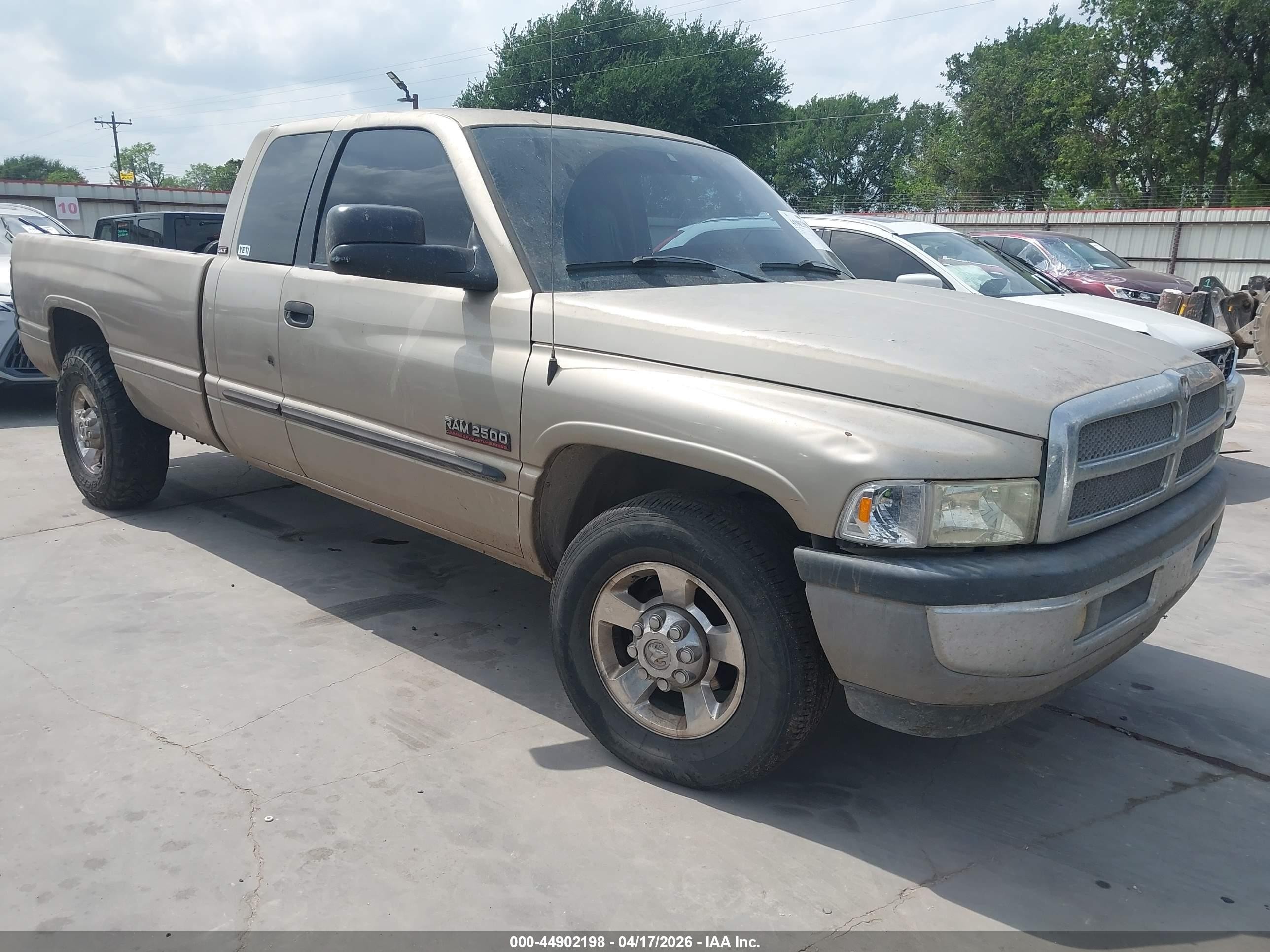 2002 Dodge 2500, VIN 3B7KC23602M257686 — Side