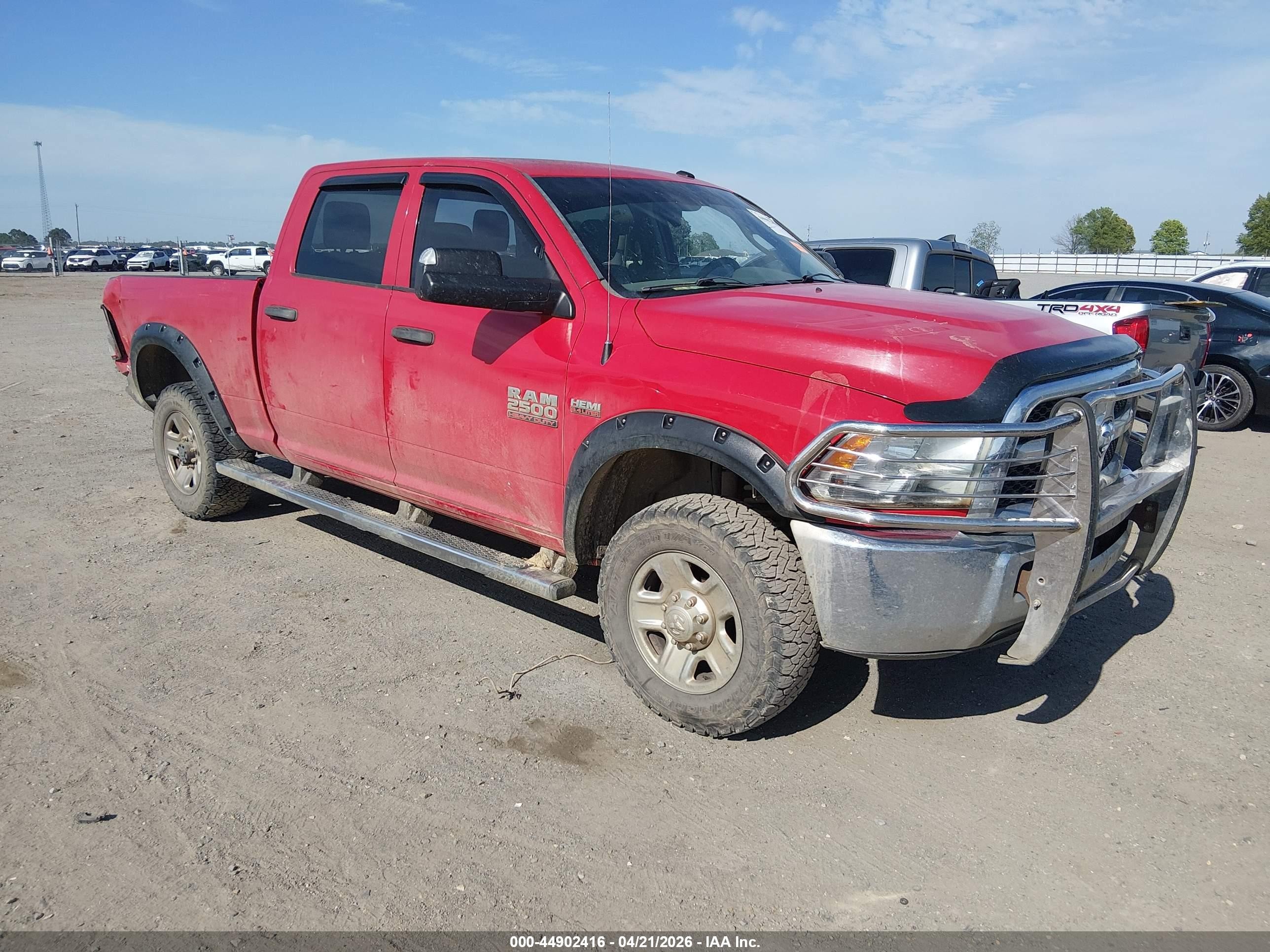 2015 Ram 2500 Tradesman, VIN 3C6UR5CJ3FG658481 — Rear end