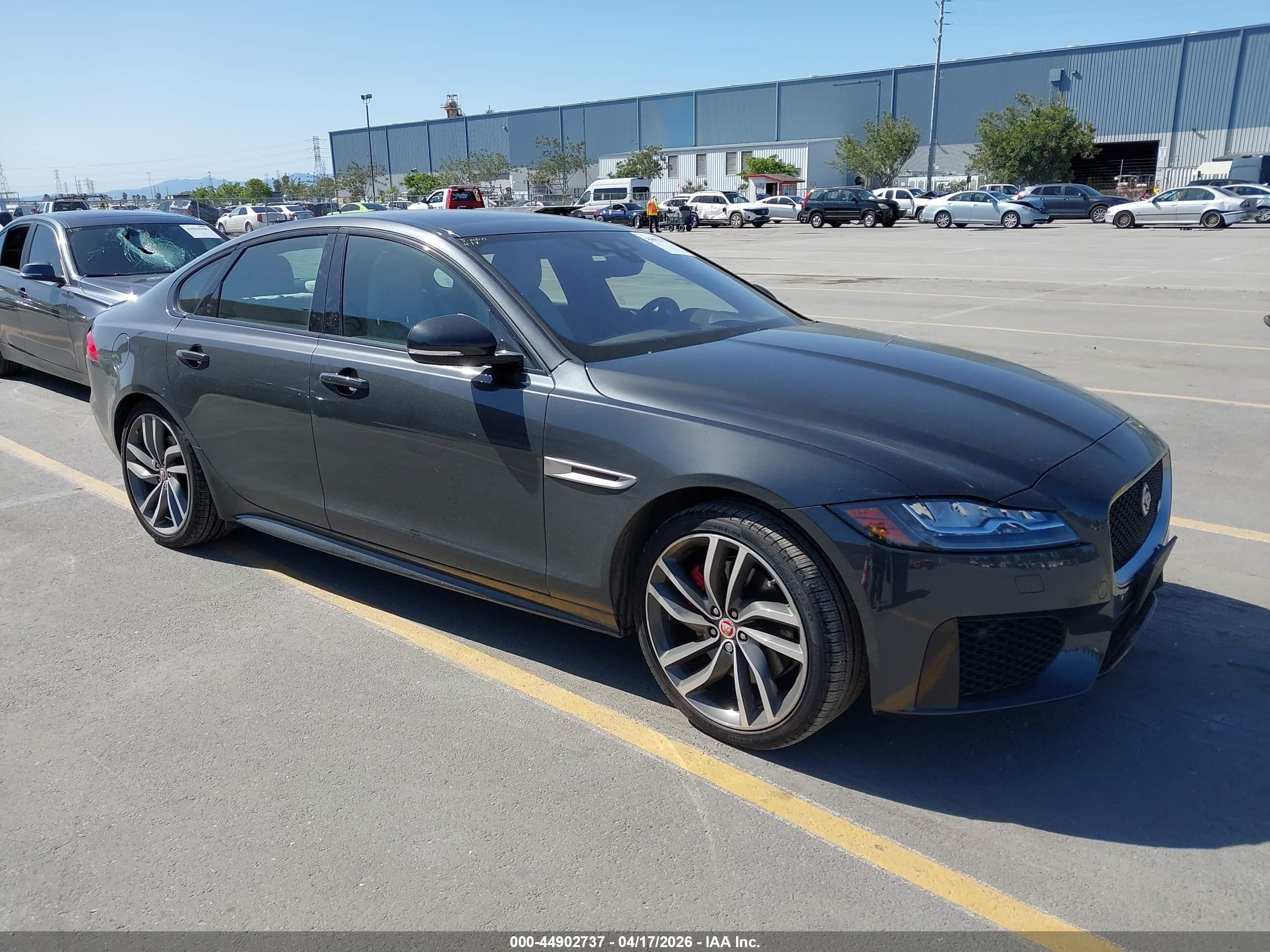 2020 Jaguar XF, VIN SAJBM4FV7LCY85261 — Side