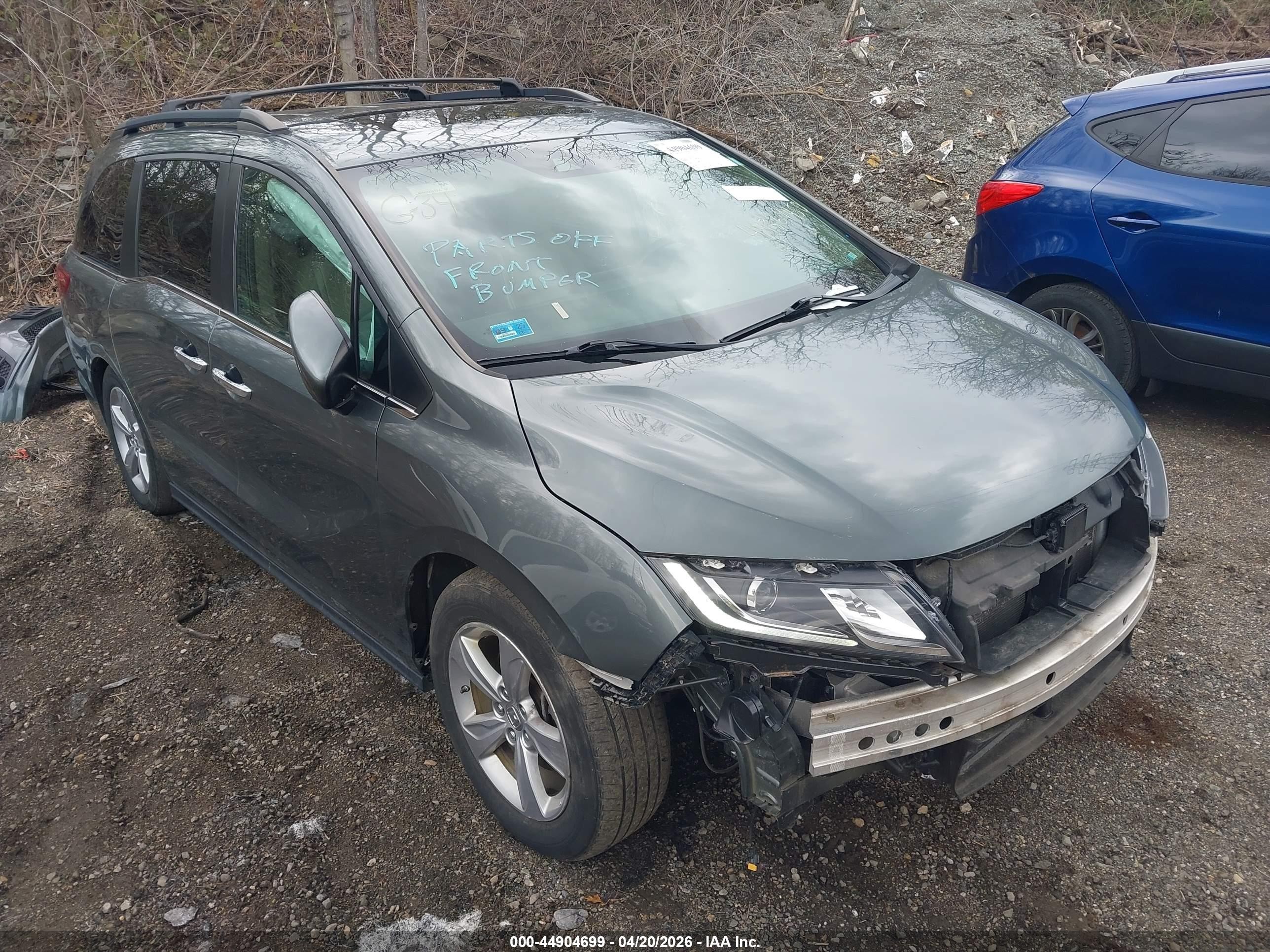 2019 Honda Odyssey EX-L, VIN 5FNRL6H7XKB058897 — Перед