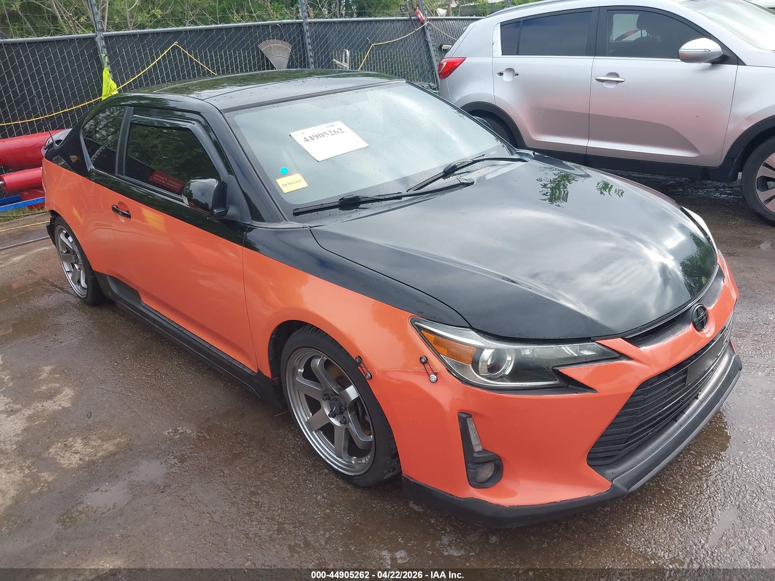2015 Scion tC, VIN JTKJF5C76FJ006275 — Rear end