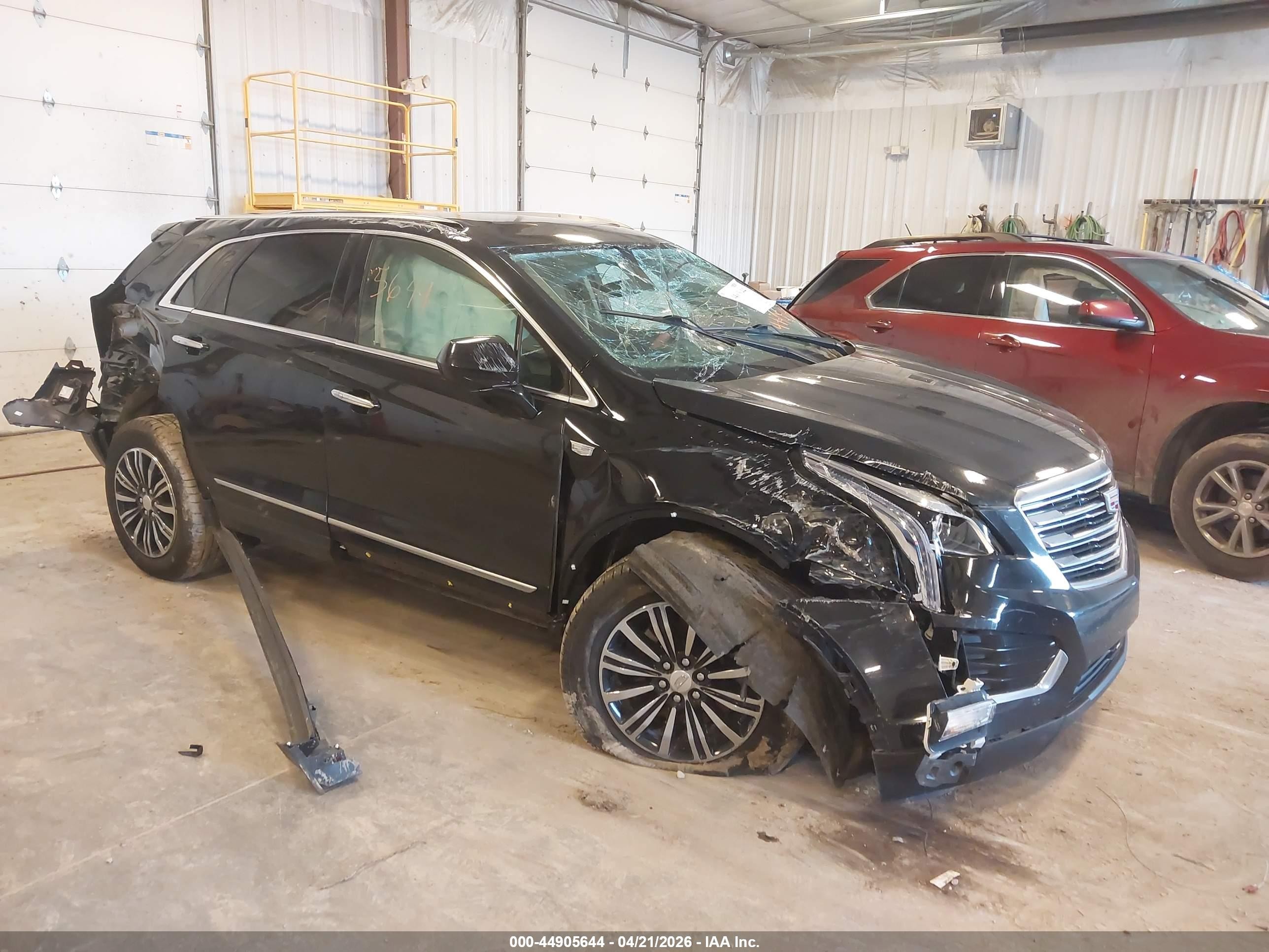2018 Cadillac XT5 Luxury FWD, VIN 1GYKNCRS8JZ117042 — Опрокидывание