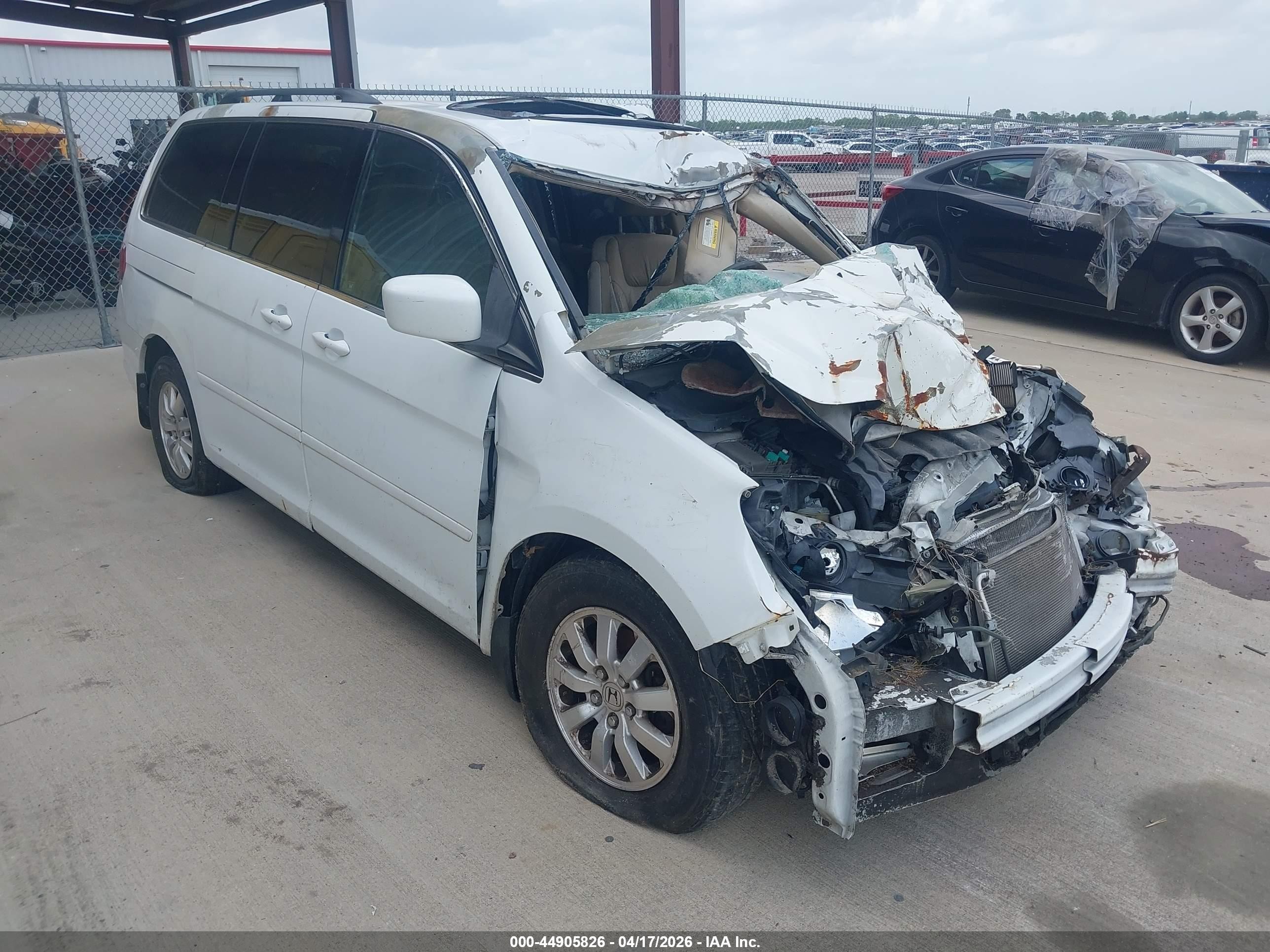 2008 Honda Odyssey EX-L, VIN 5FNRL38788B095308 — Rollover