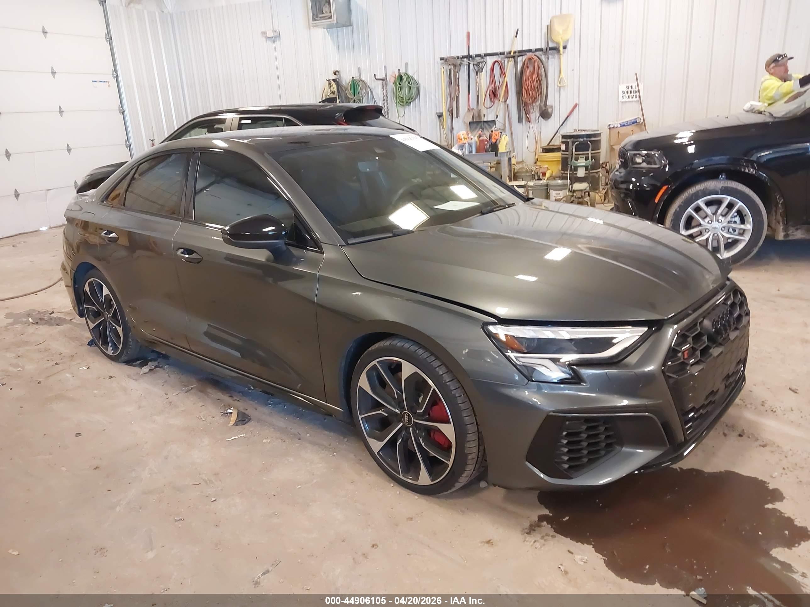 2024 Audi S3 Premium Plus, VIN WAUH3DGY1RA130337 — Зад