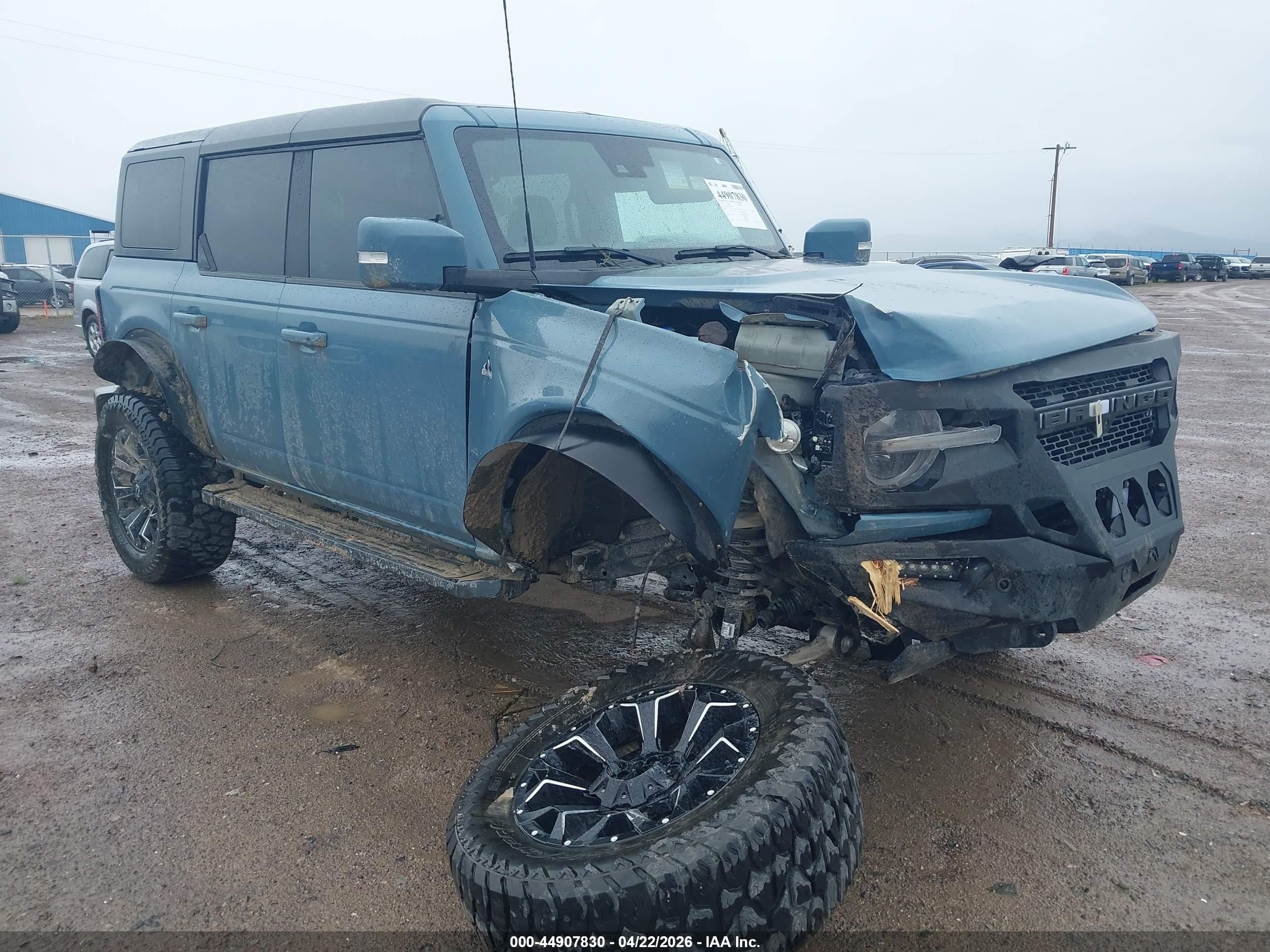 2021 Ford Bronco Wildtrak, VIN 1FMEE5DP3MLA66456 — Front end