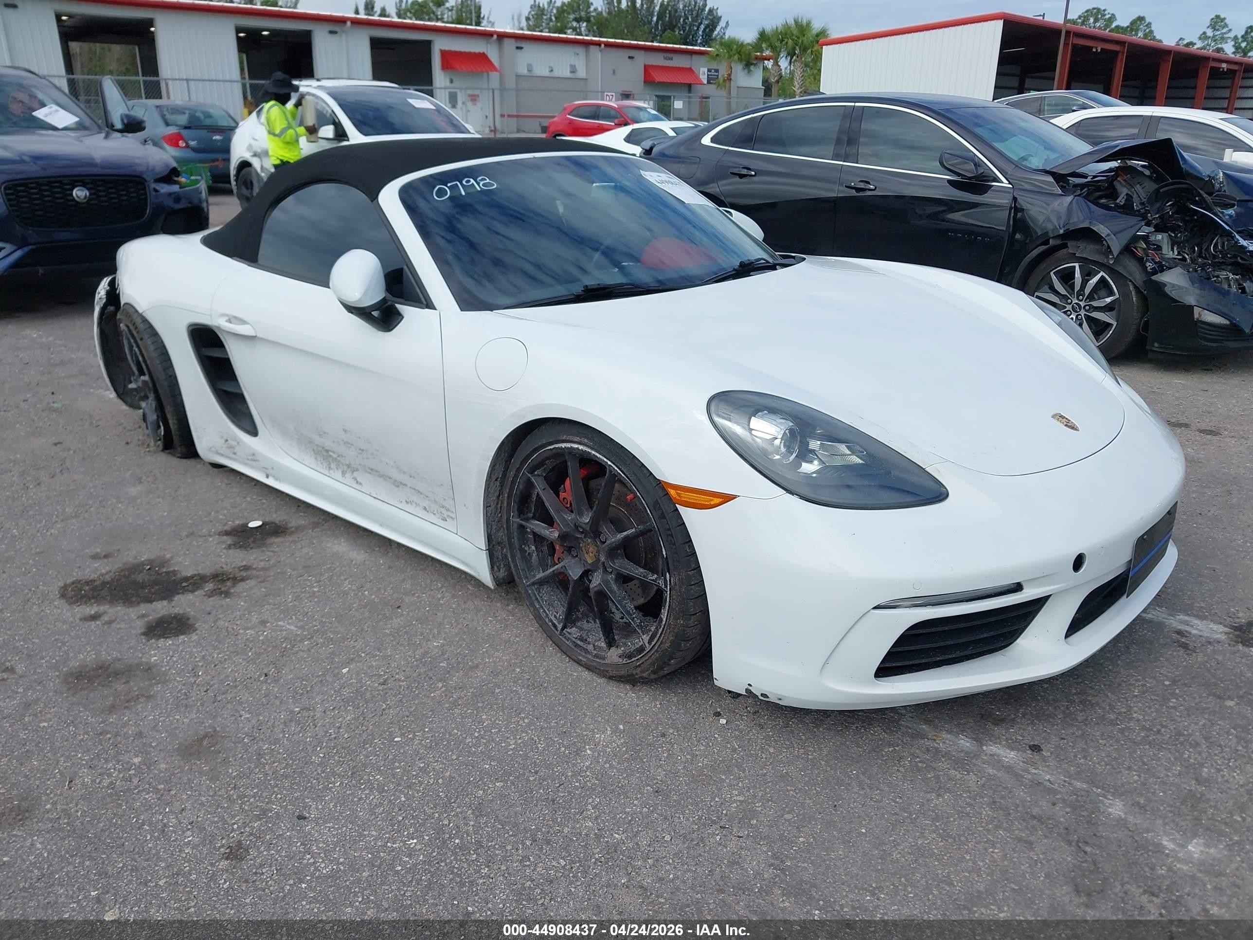 2017 Porsche 718 Boxster S, VIN WP0CB2A89HS240798 — Зад