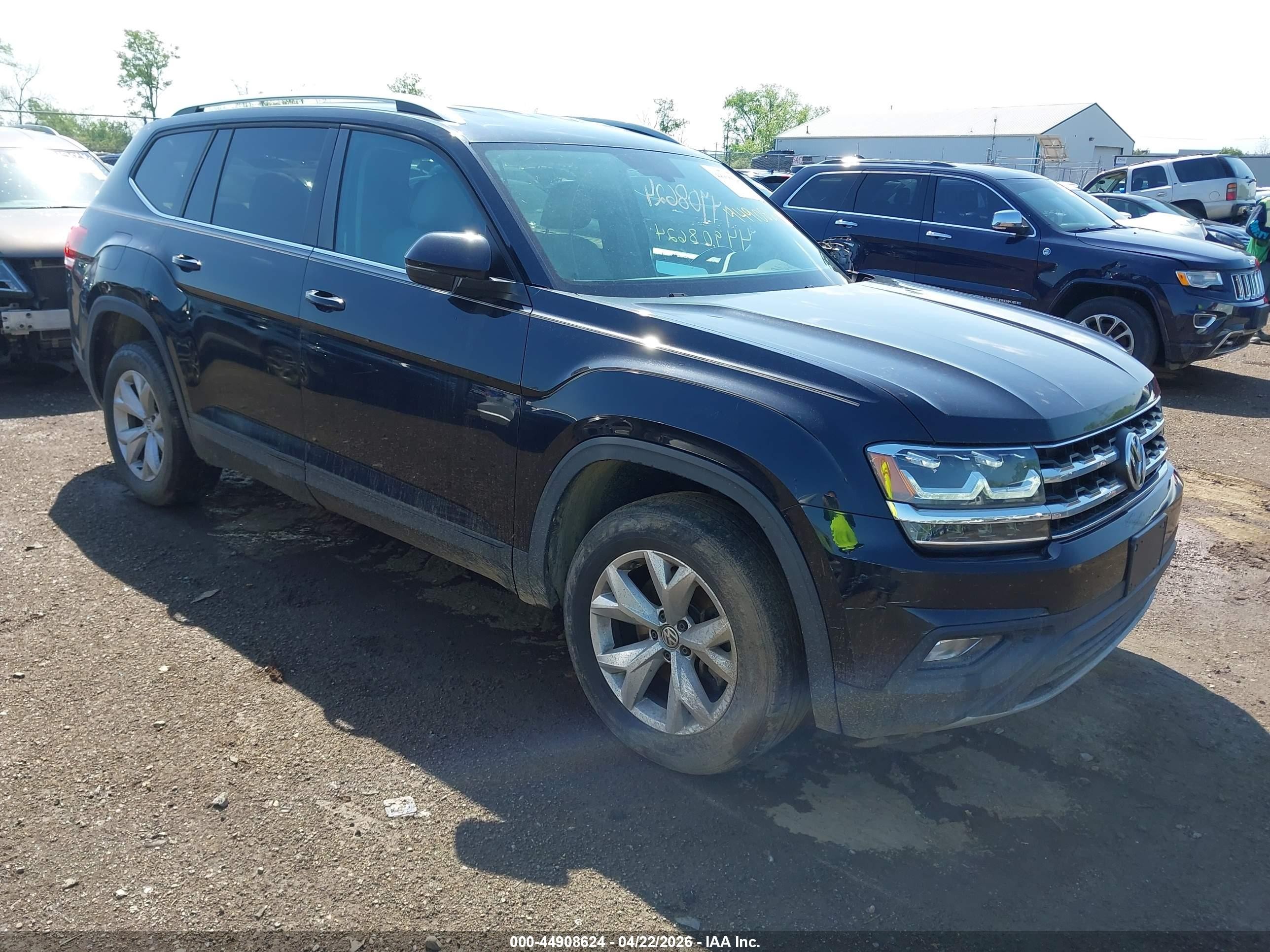 2018 Volkswagen Atlas SE, VIN 1V2CR2CA8JC509111 — Theft recovery