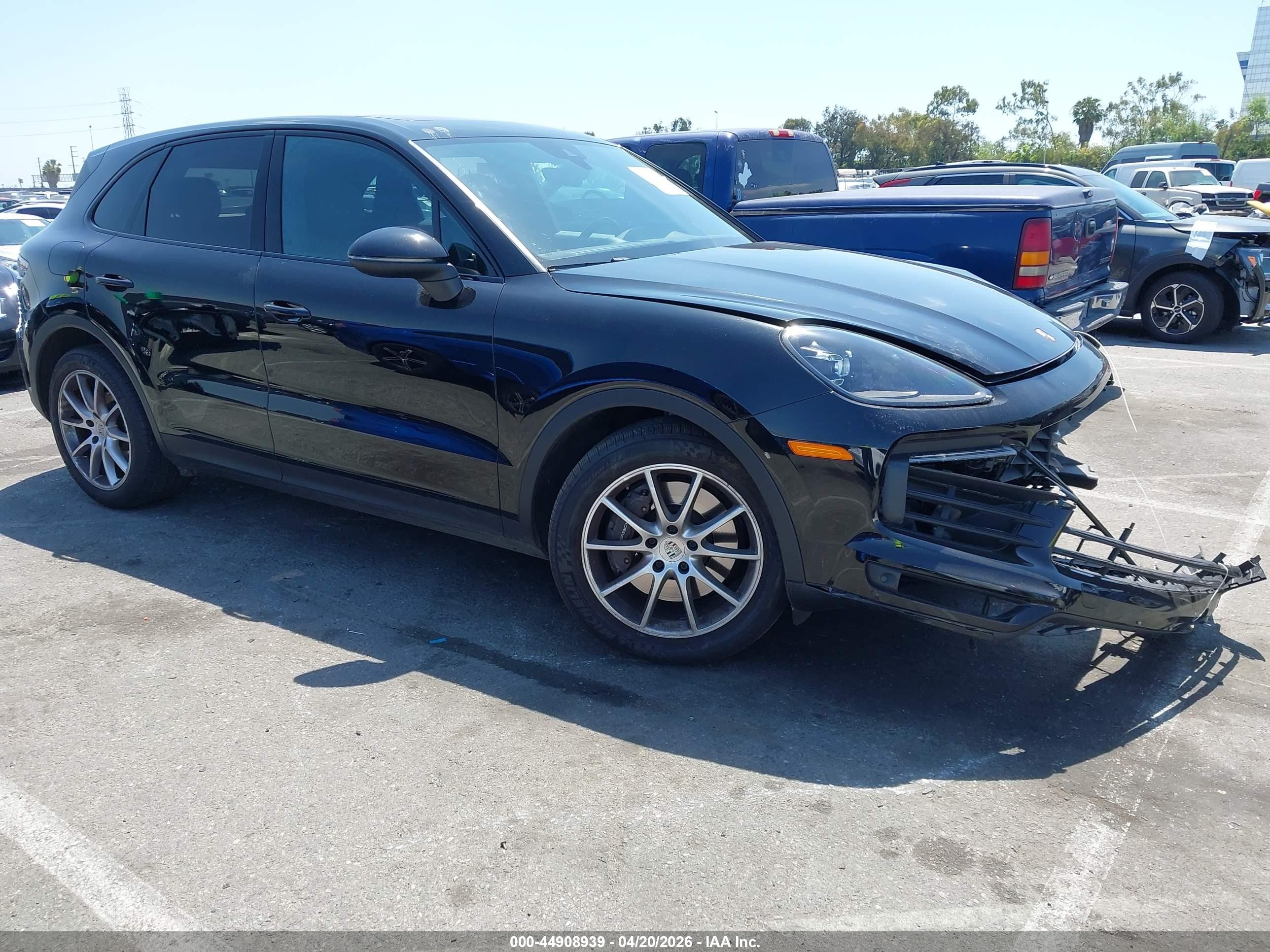 2021 Porsche Cayenne, VIN WP1AA2AY8MDA09933 — Front end