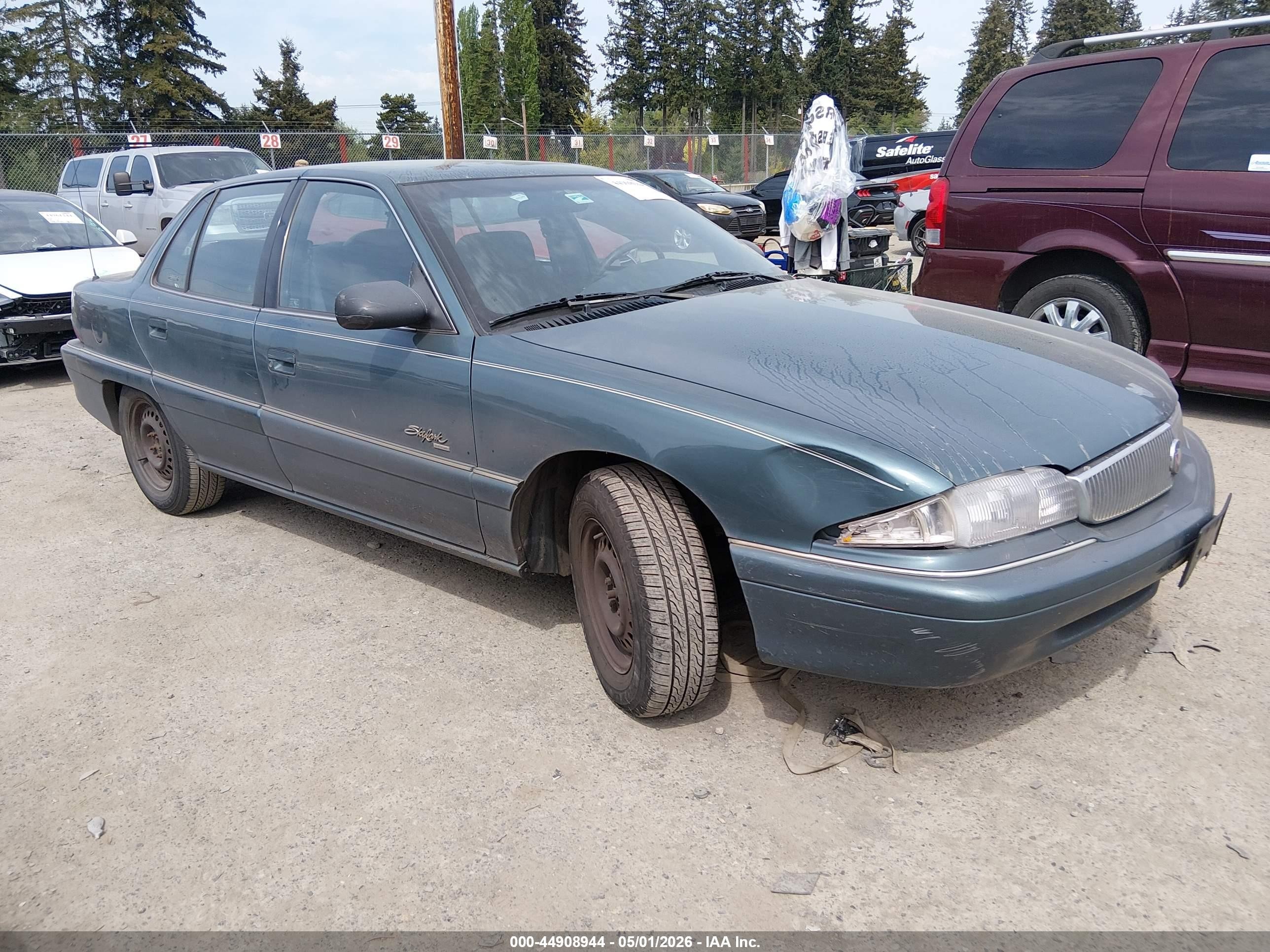 1997 Buick Skylark, VIN 1G4NJ52T4VC423172 — Normal wear