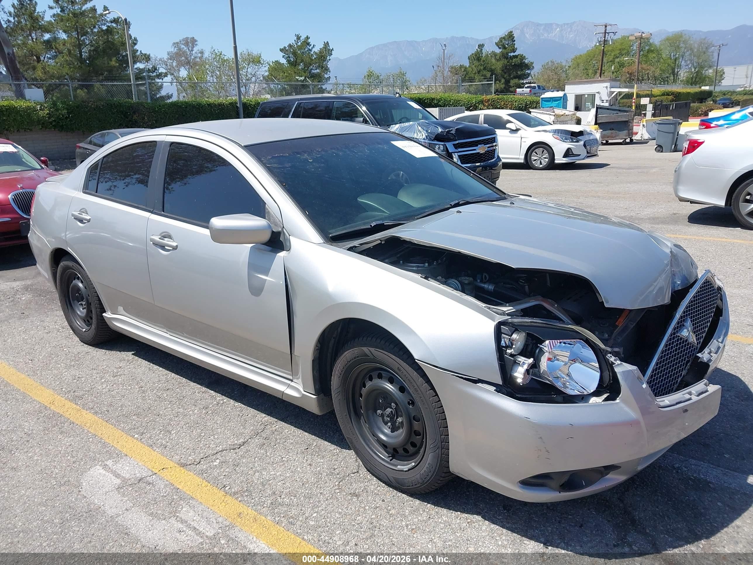 2010 Mitsubishi Galant ES, VIN 4A32B3FFXAE015462 — Front end