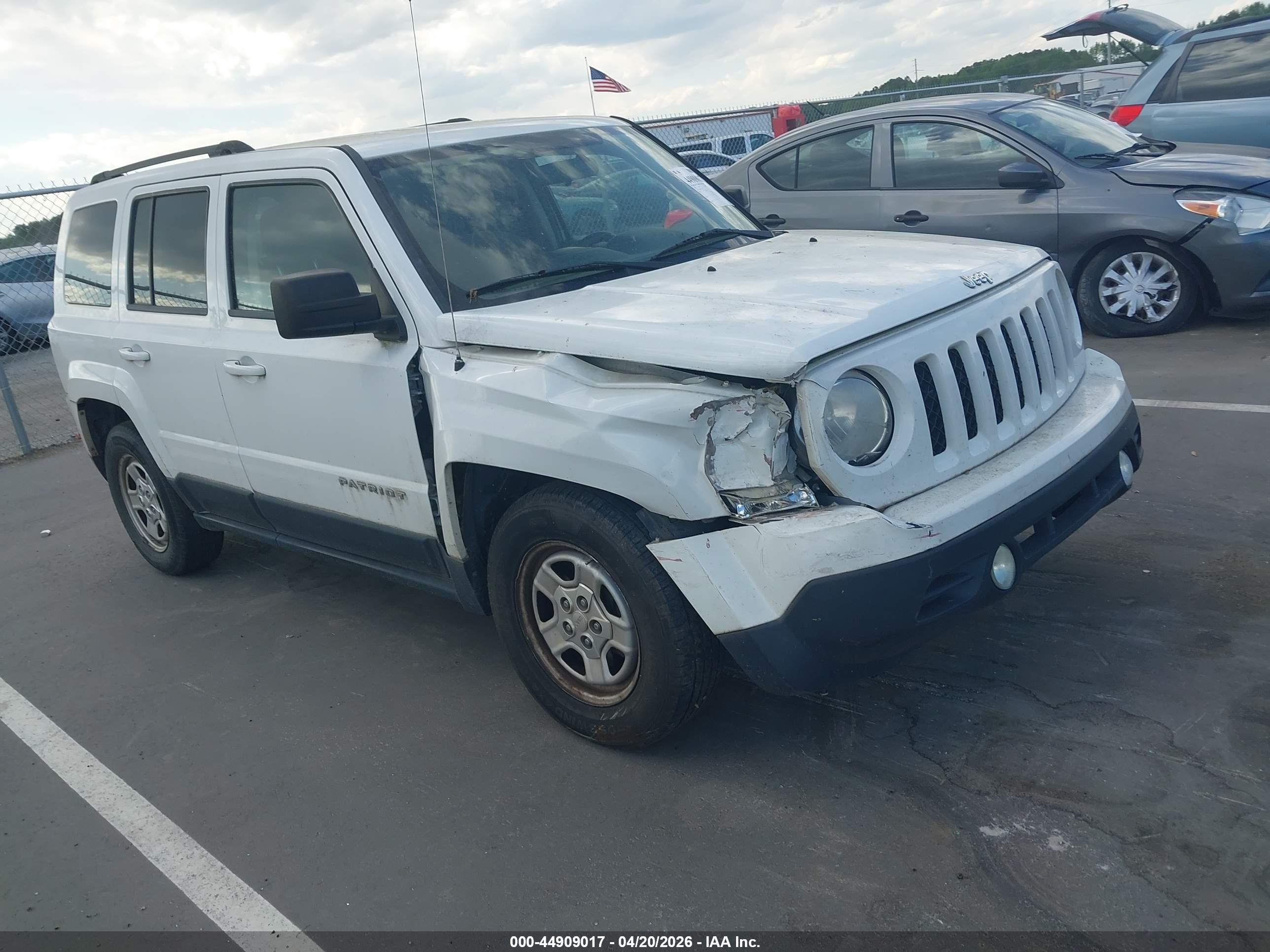 2012 Jeep Patriot Sport, VIN 1C4NJPBA4CD507367 — Front end
