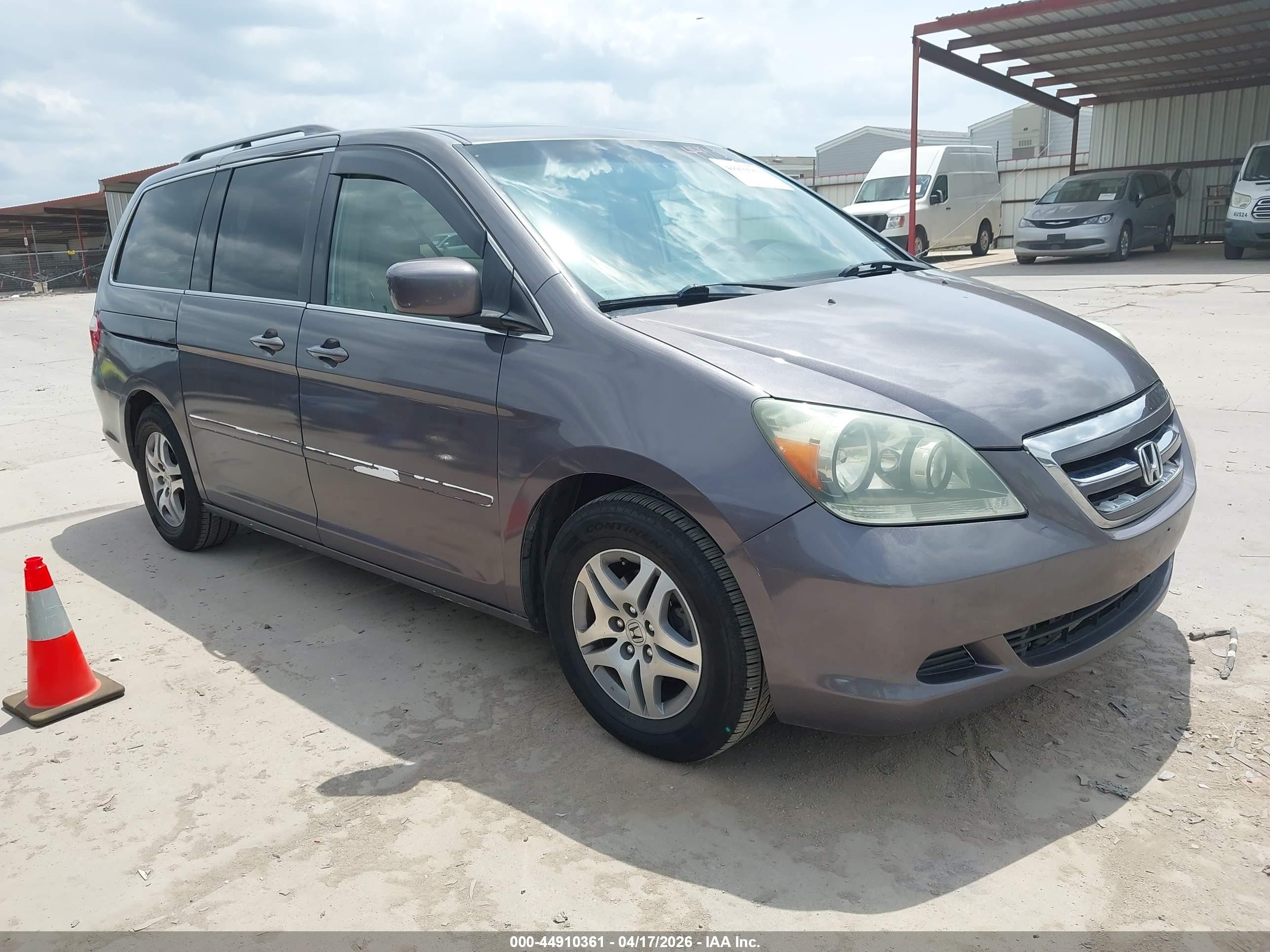 2006 Honda Odyssey EX-L, VIN 5FNRL38676B455513 — Auction photo