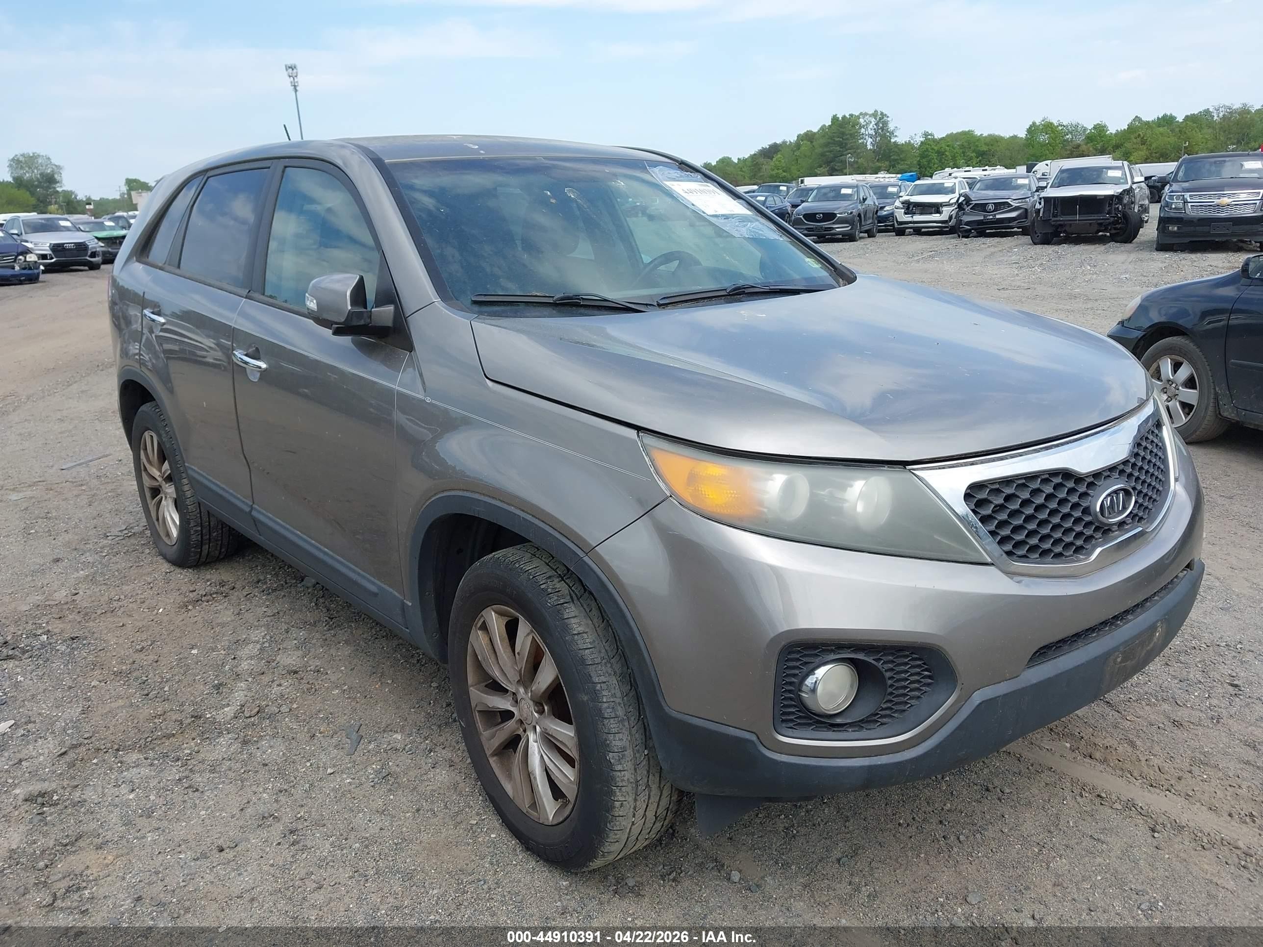 2011 Kia Sorento EX, VIN 5XYKU3A16BG001432 — Repossession