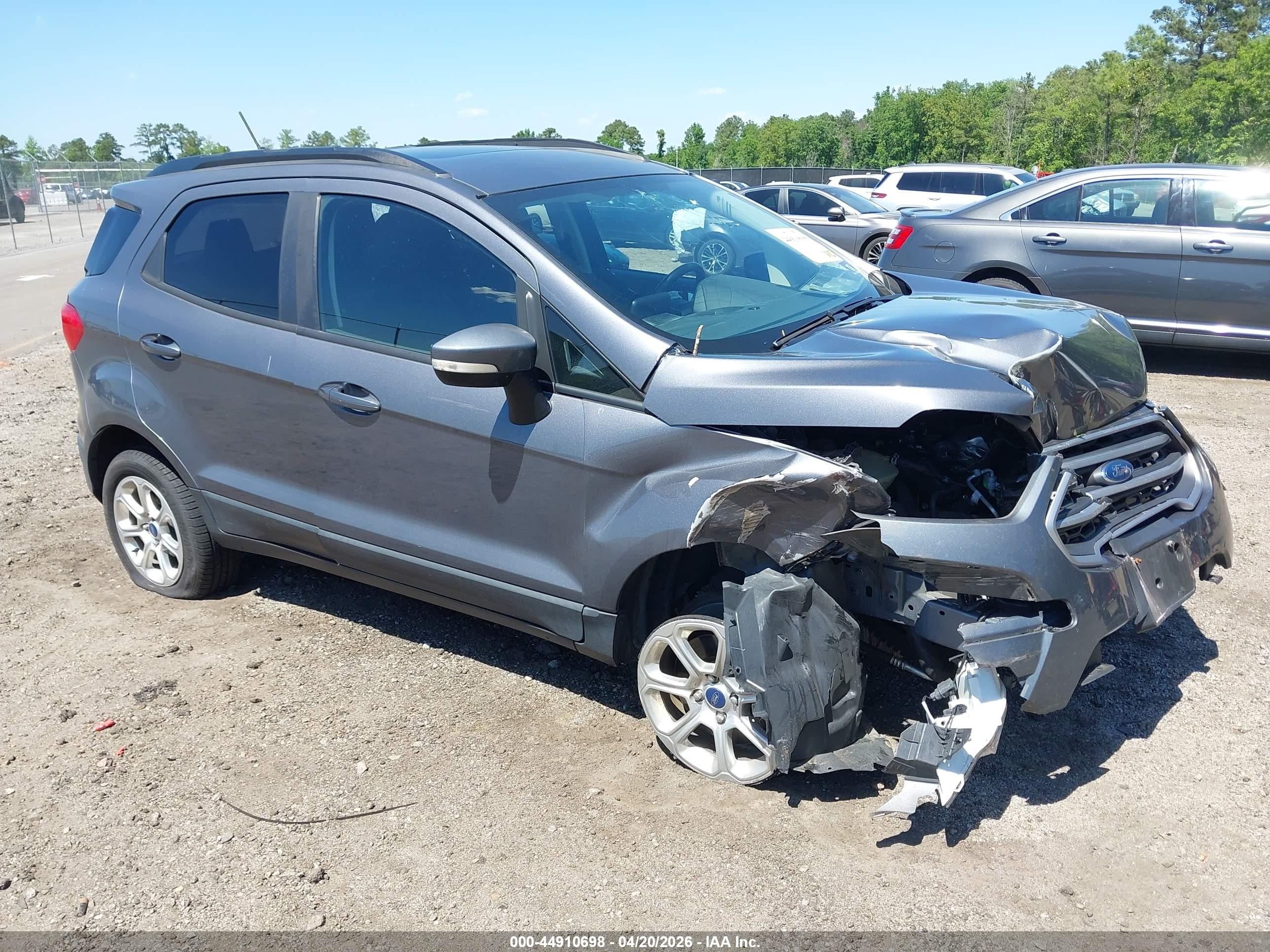 2019 Ford EcoSport SE, VIN MAJ3S2GE0KC288405 — Front end