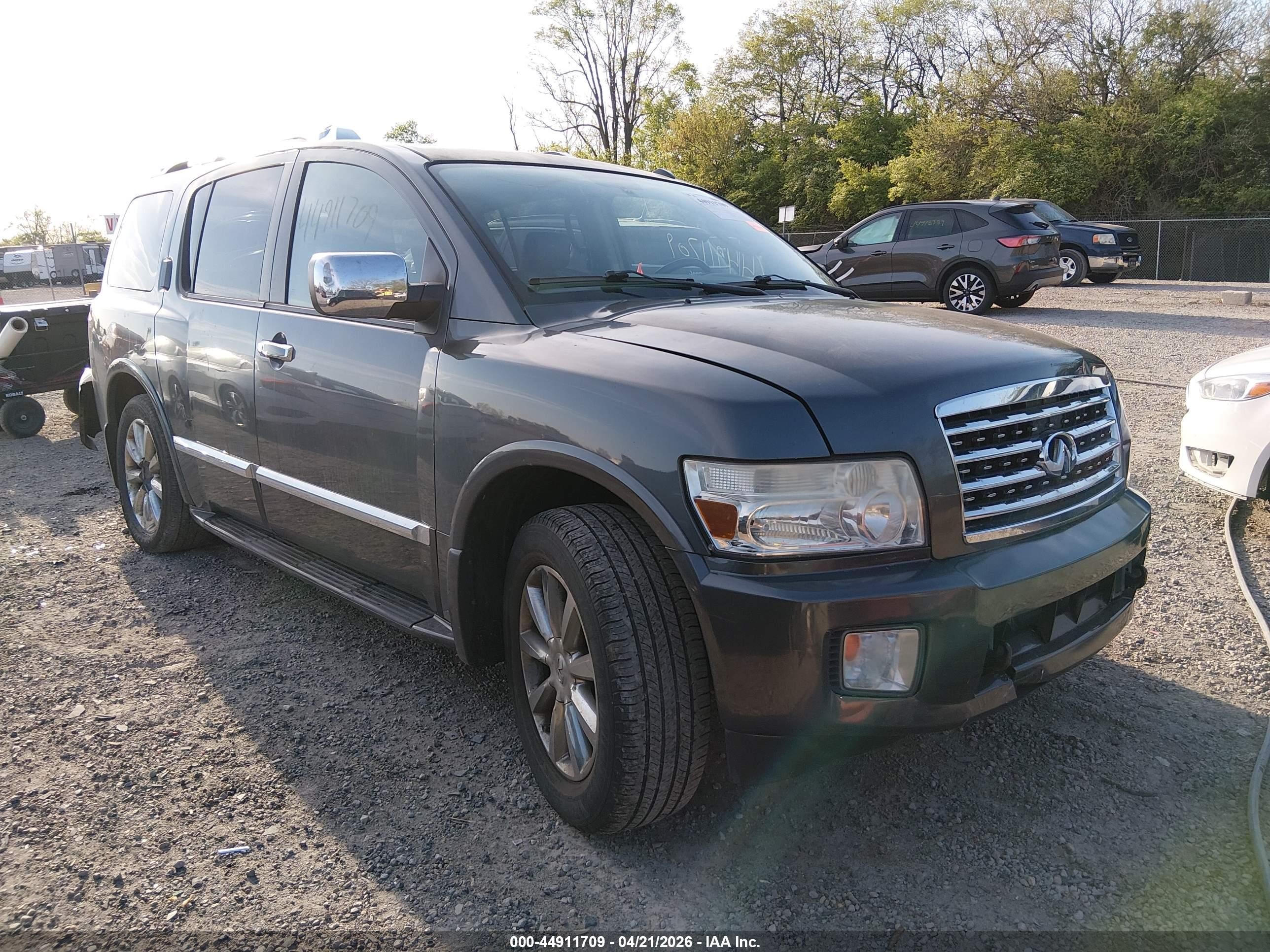 2010 Infiniti QX56, VIN 5N3ZA0NC6AN907656 — Front end