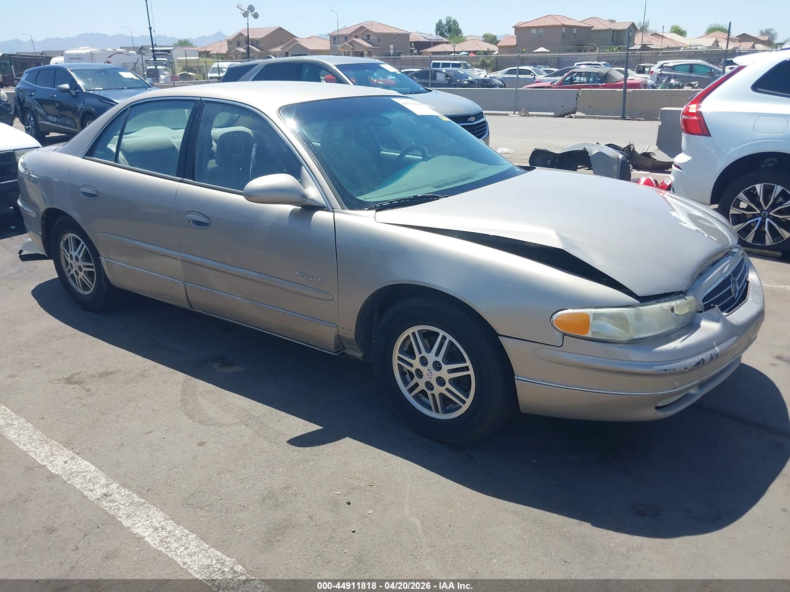 2000 Buick Regal LS, VIN 2G4WB52K2Y1342352 — Перед