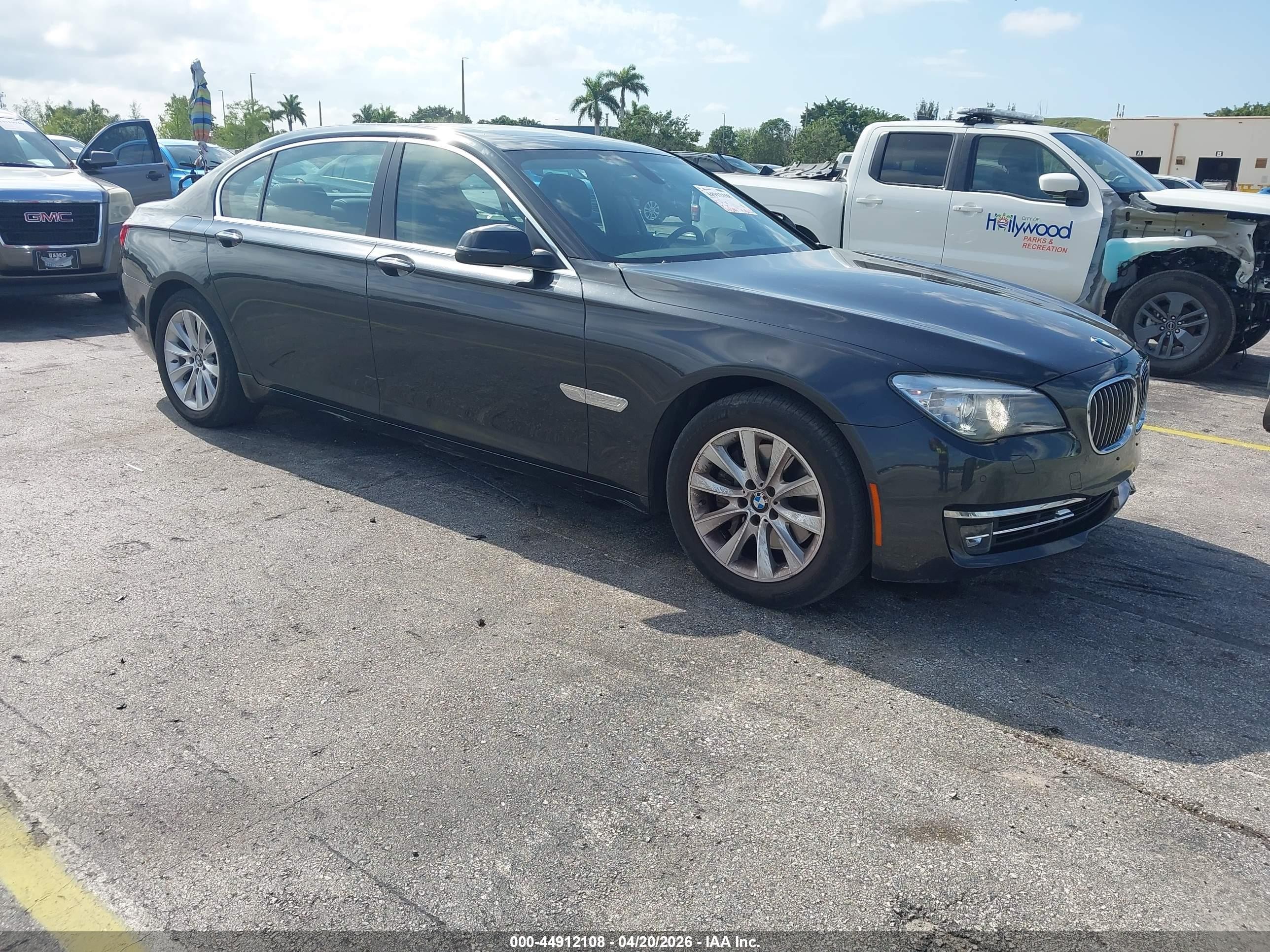 2013 BMW 7 Series 740Li xDrive, VIN WBAYF4C52DDE23905 — Undercarriage